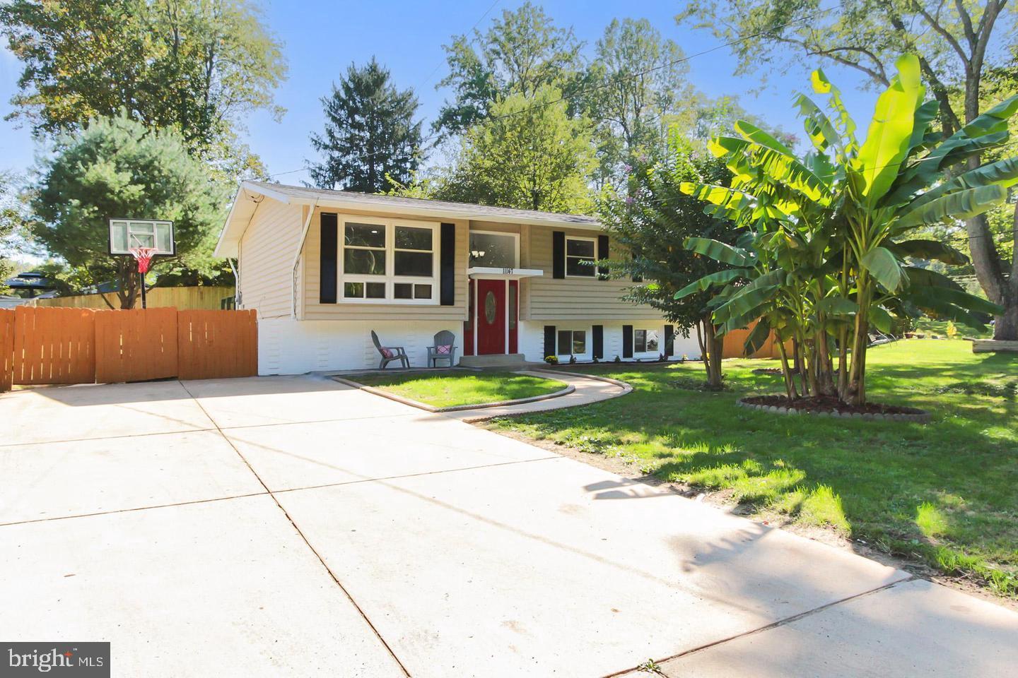 FAIRFAX VILLA - Residential Lease