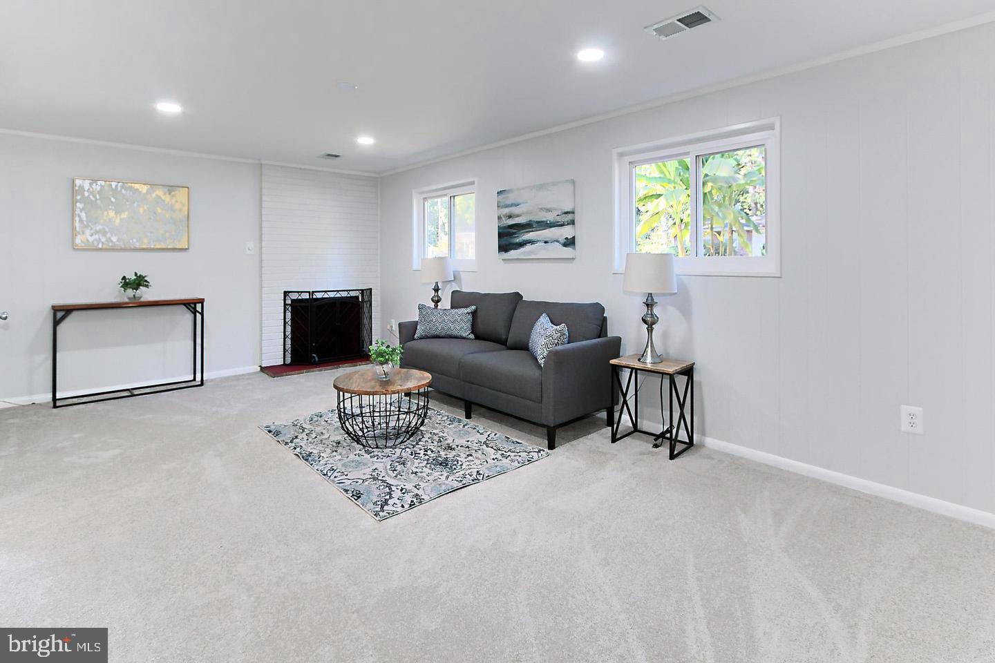 FAIRFAX VILLA - Residential Lease