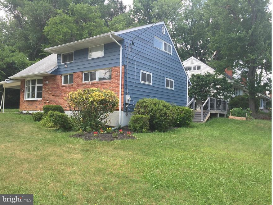 Back on the Market - Hurry!!  Corner lot updated home with a basement in wonderful Hungerford community! 4BR, 2BA, carport, great commuter location, (& less than 1 mi to Rockville Town Center!), tastefully updated kitchen, baths & family room, huge Trex deck... what more could you ask for!?  (Please note, per past appraisal, square footage per tax record is wrong, should be 1279 sqft above grade).