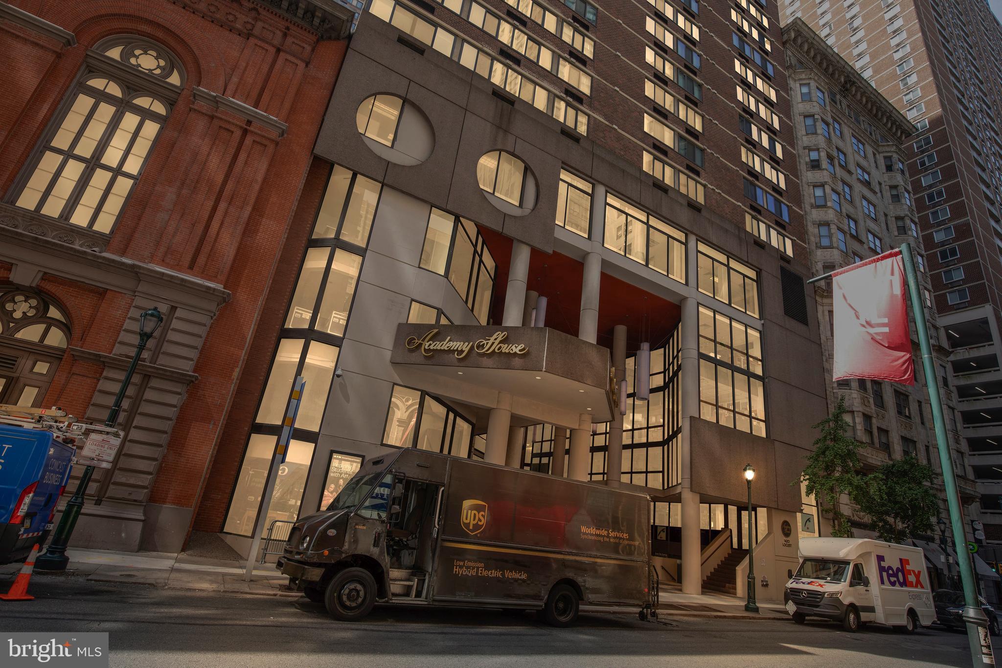CENTER CITY - Residential