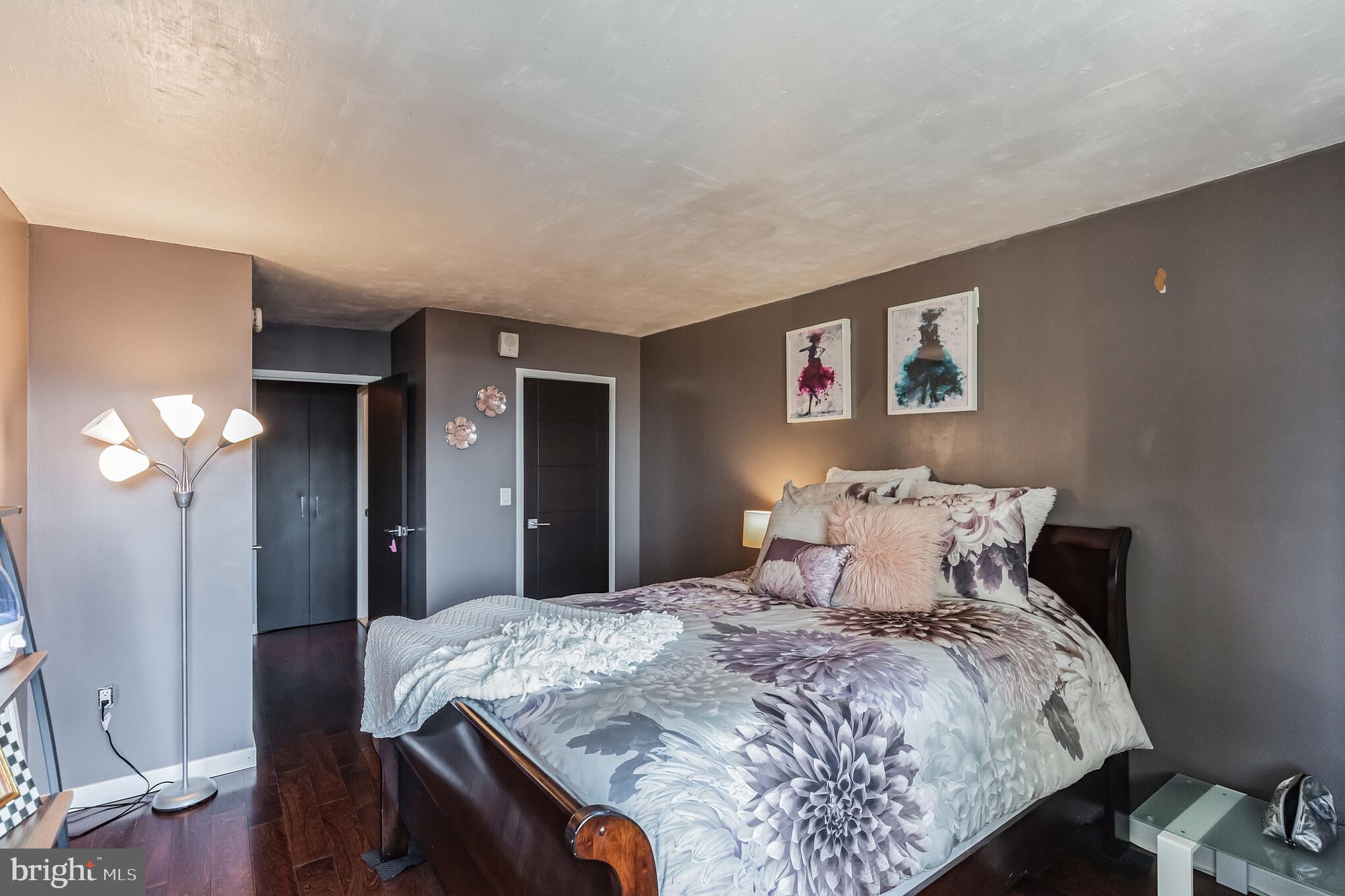 CENTER CITY - Residential