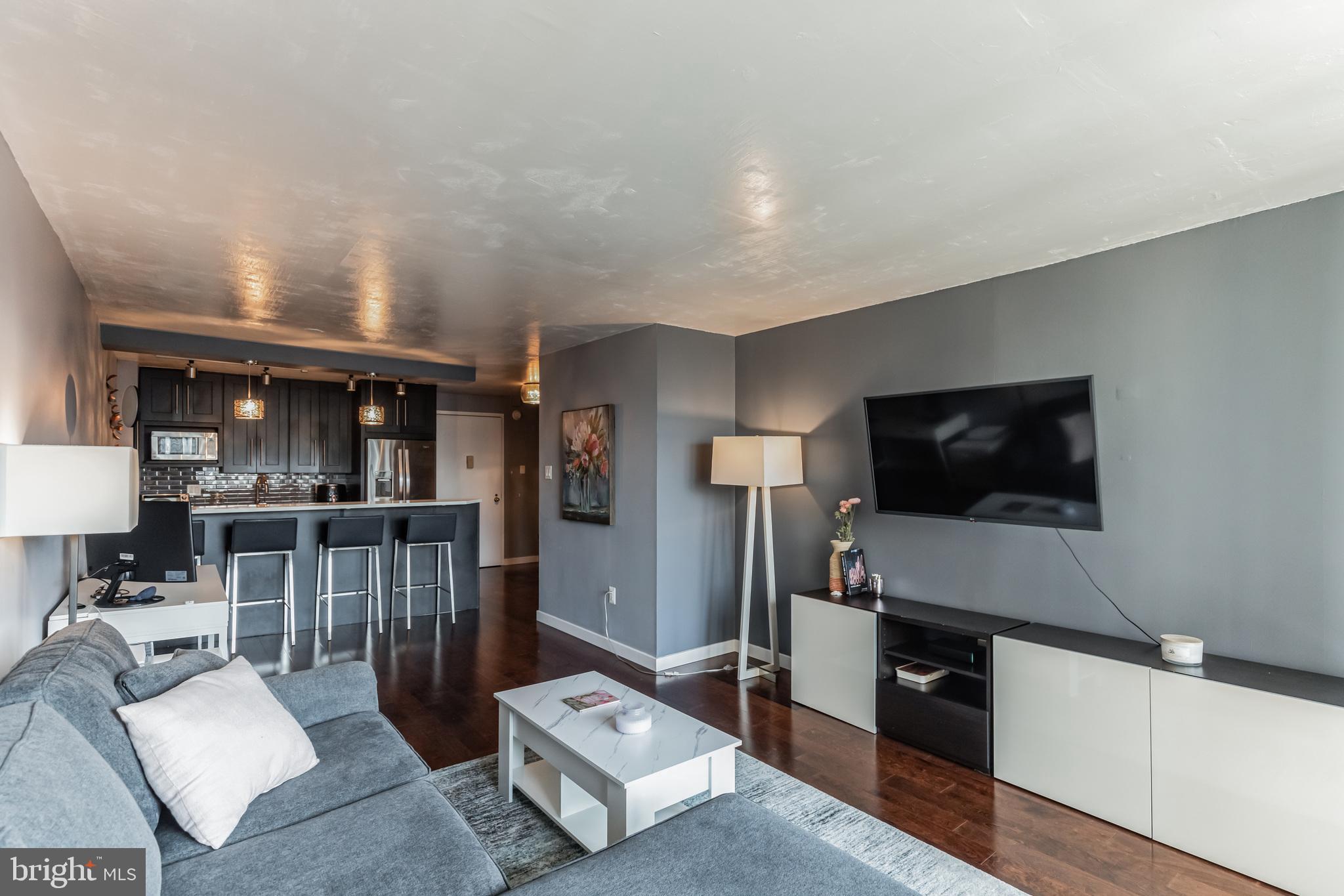 CENTER CITY - Residential