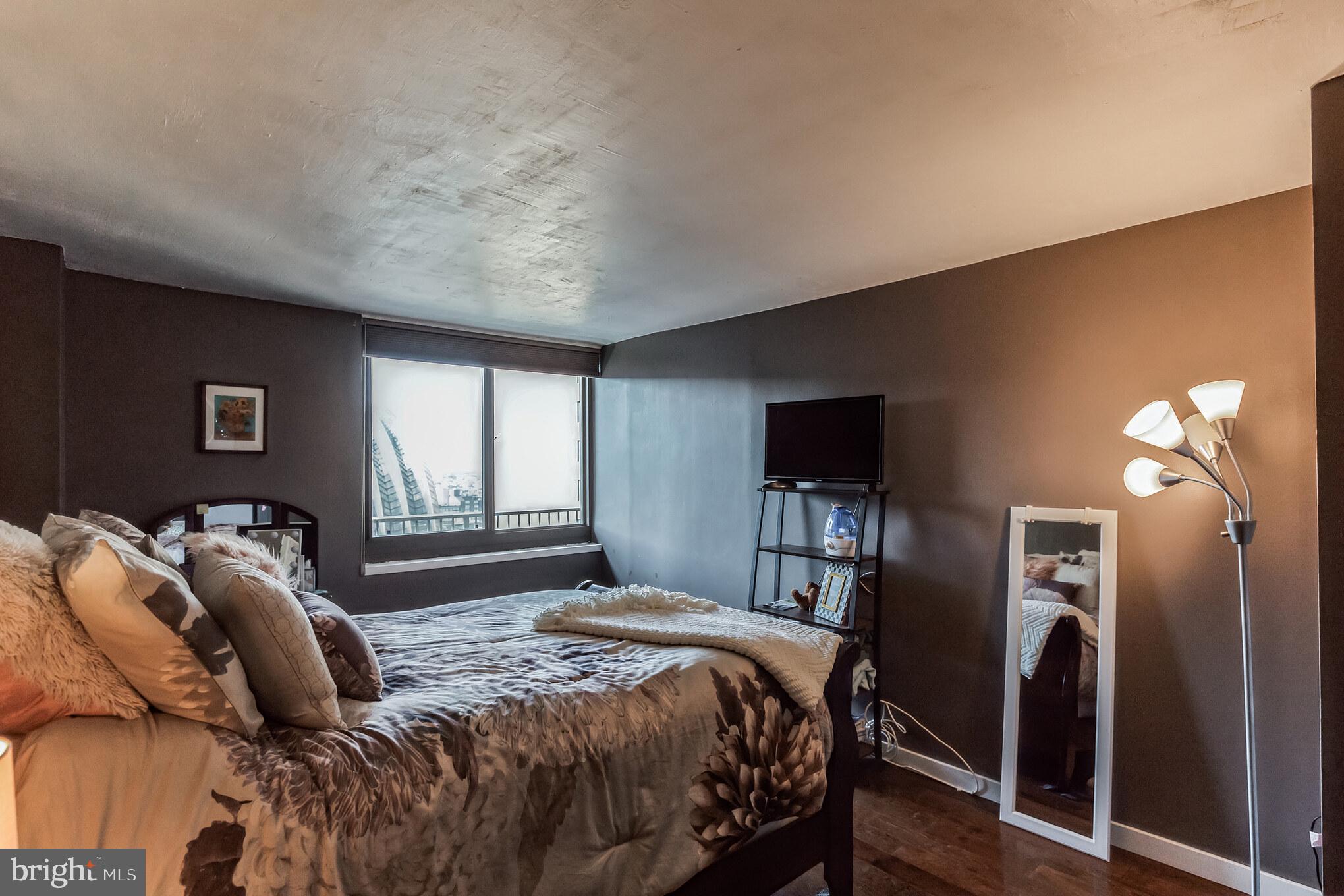 CENTER CITY - Residential
