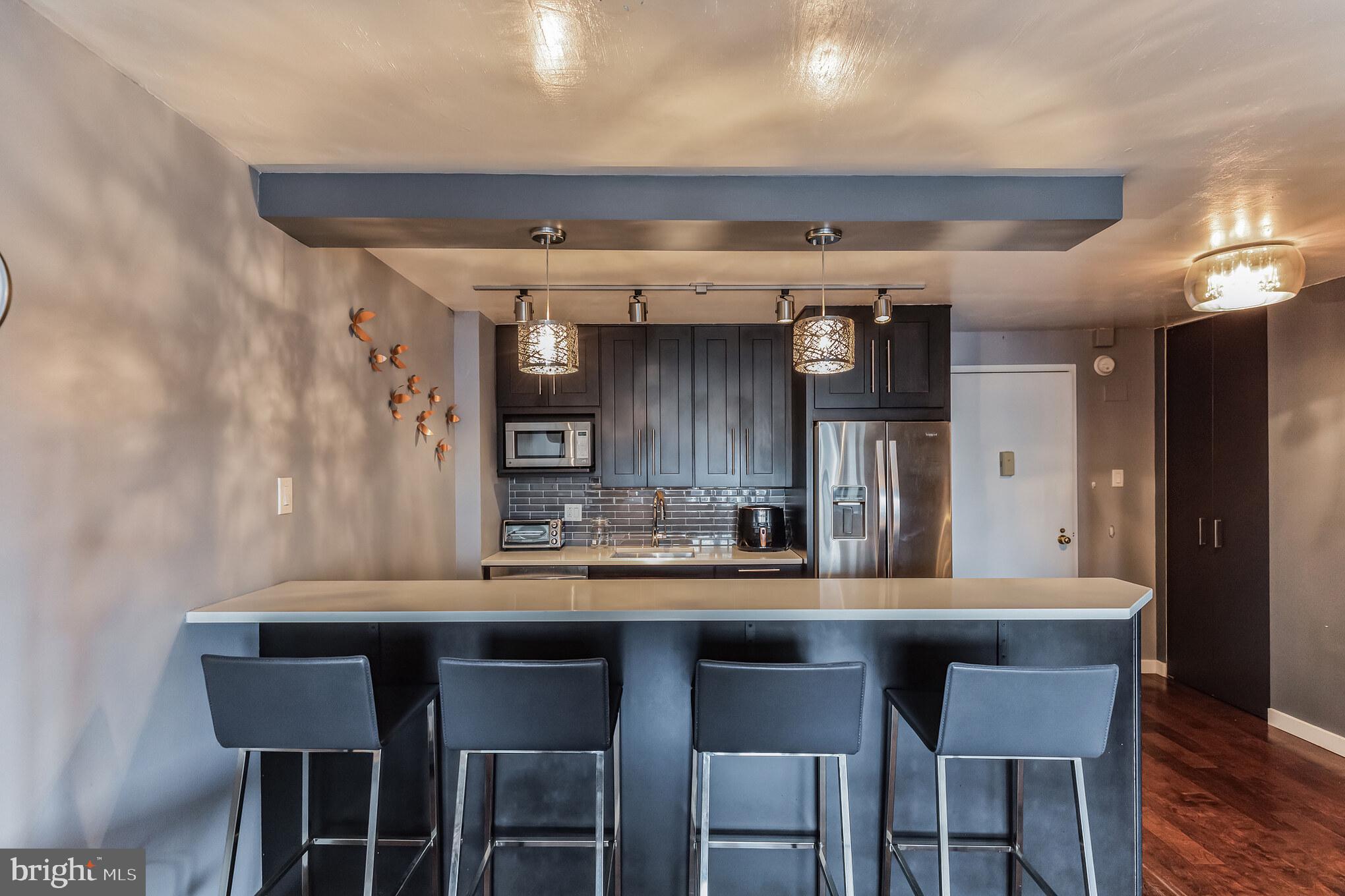 CENTER CITY - Residential