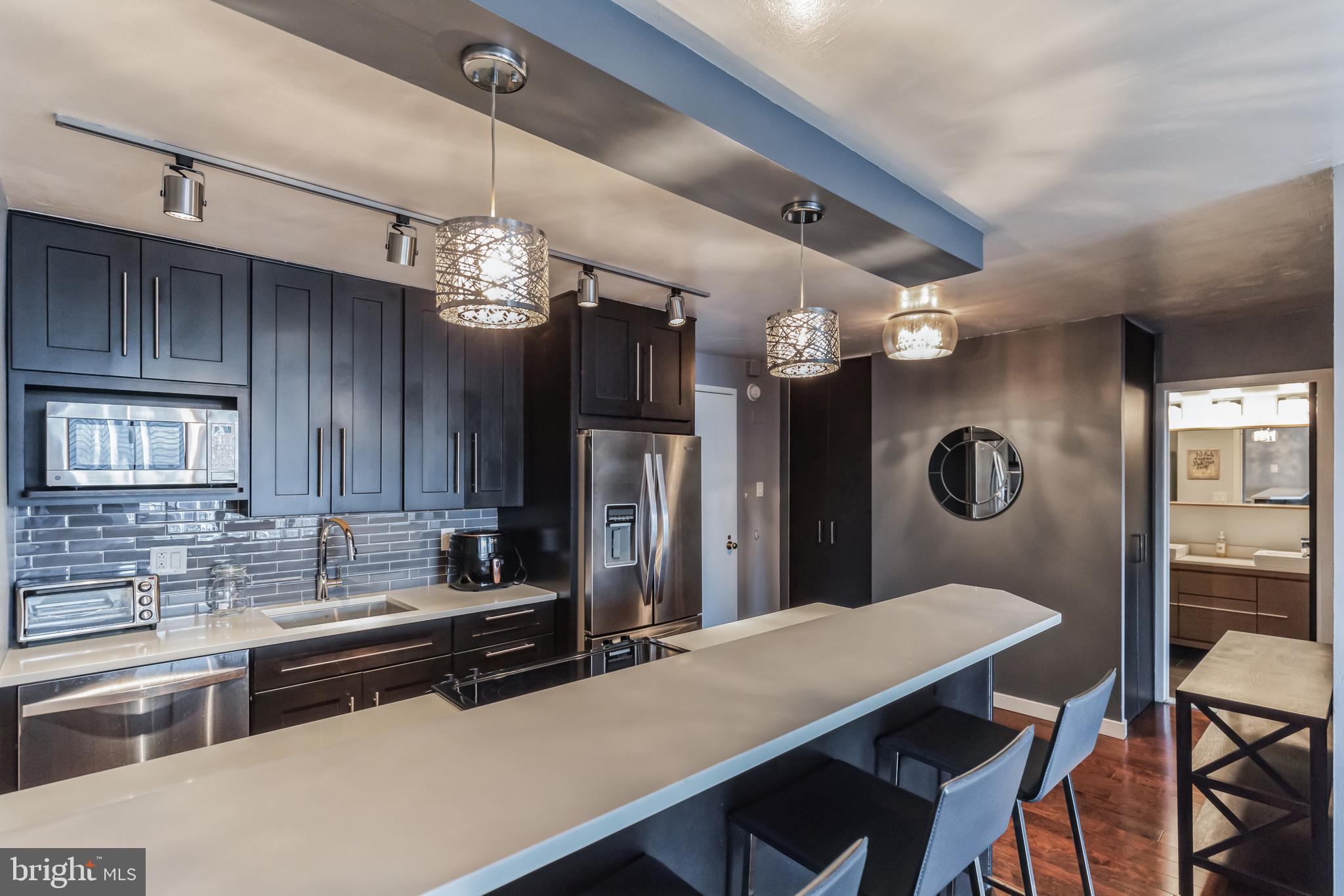 CENTER CITY - Residential