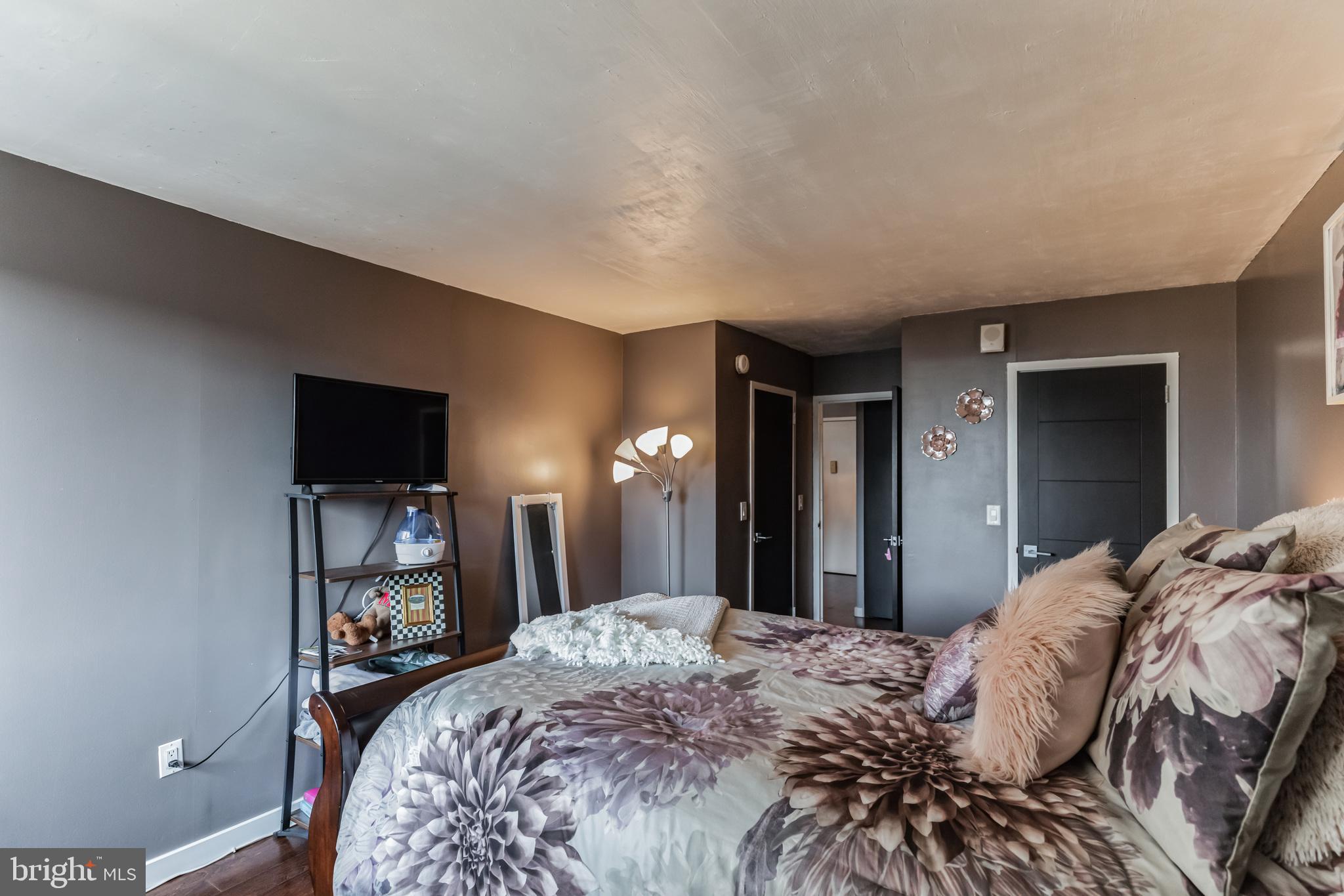 CENTER CITY - Residential