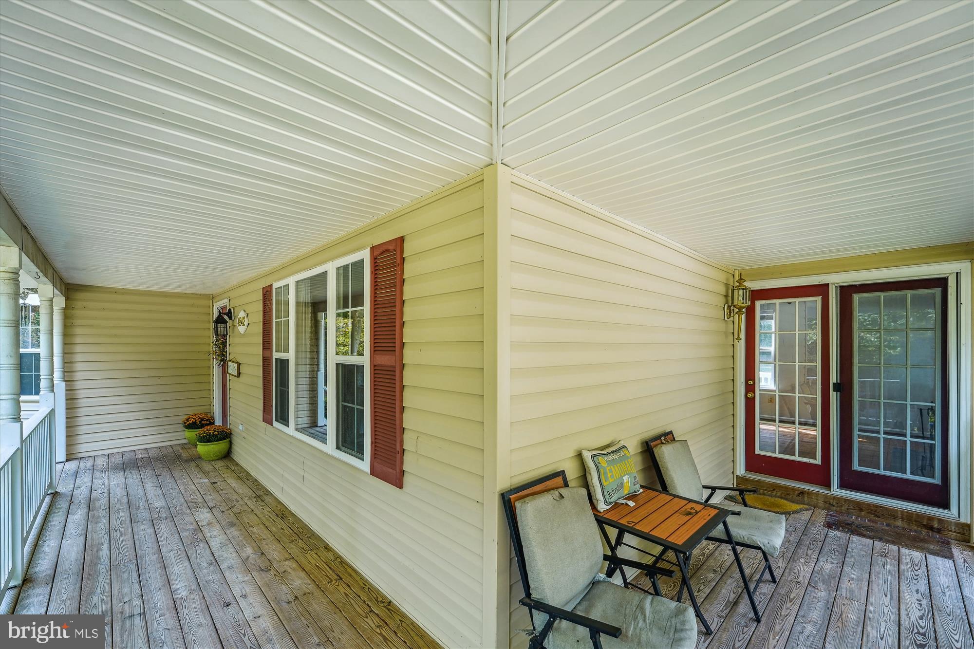 ISLAND CREEK WOODS - Residential