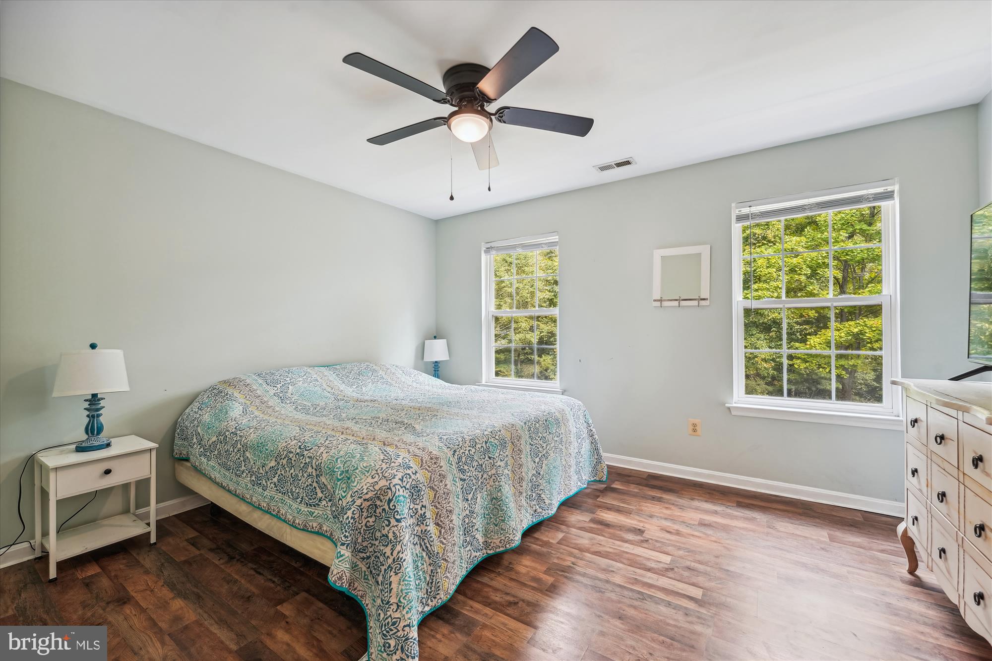 ISLAND CREEK WOODS - Residential