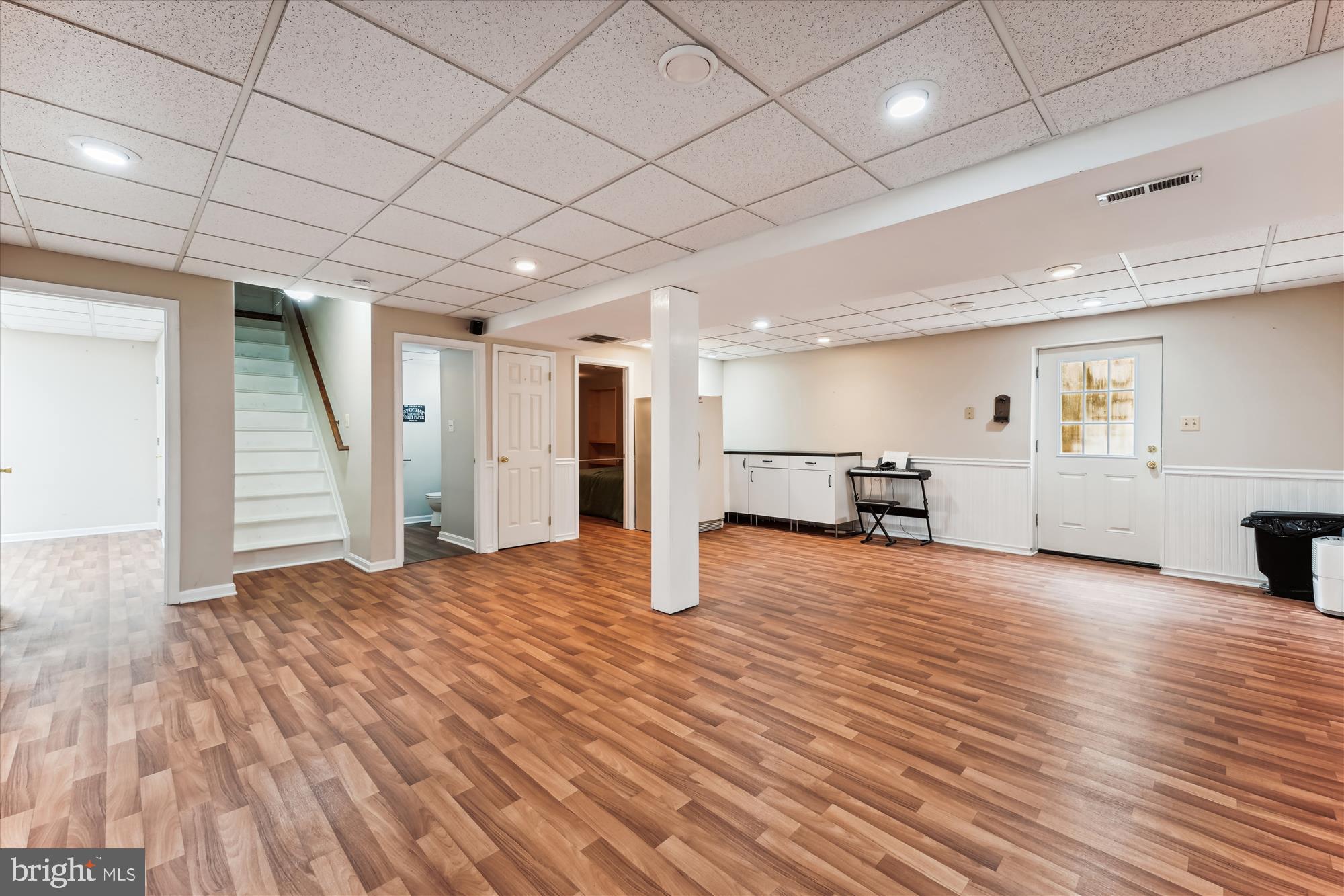 ISLAND CREEK WOODS - Residential