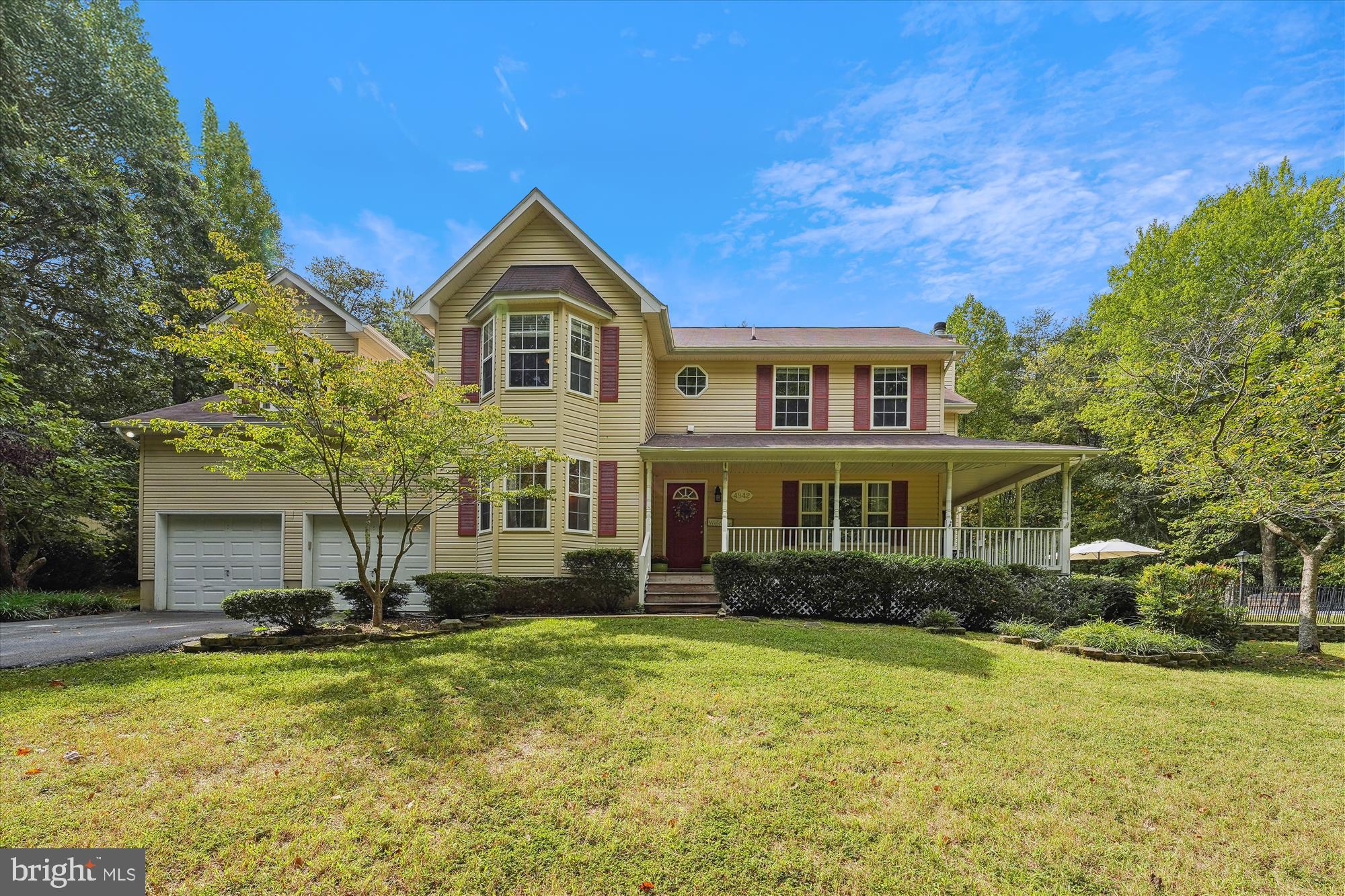 ISLAND CREEK WOODS - Residential