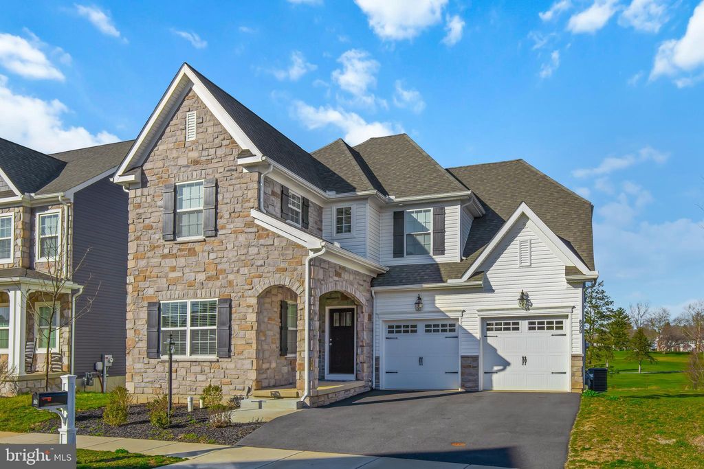 Photo of 620 Stockdale Drive, Lancaster, PA 17601 (MLS # PALA2049872)