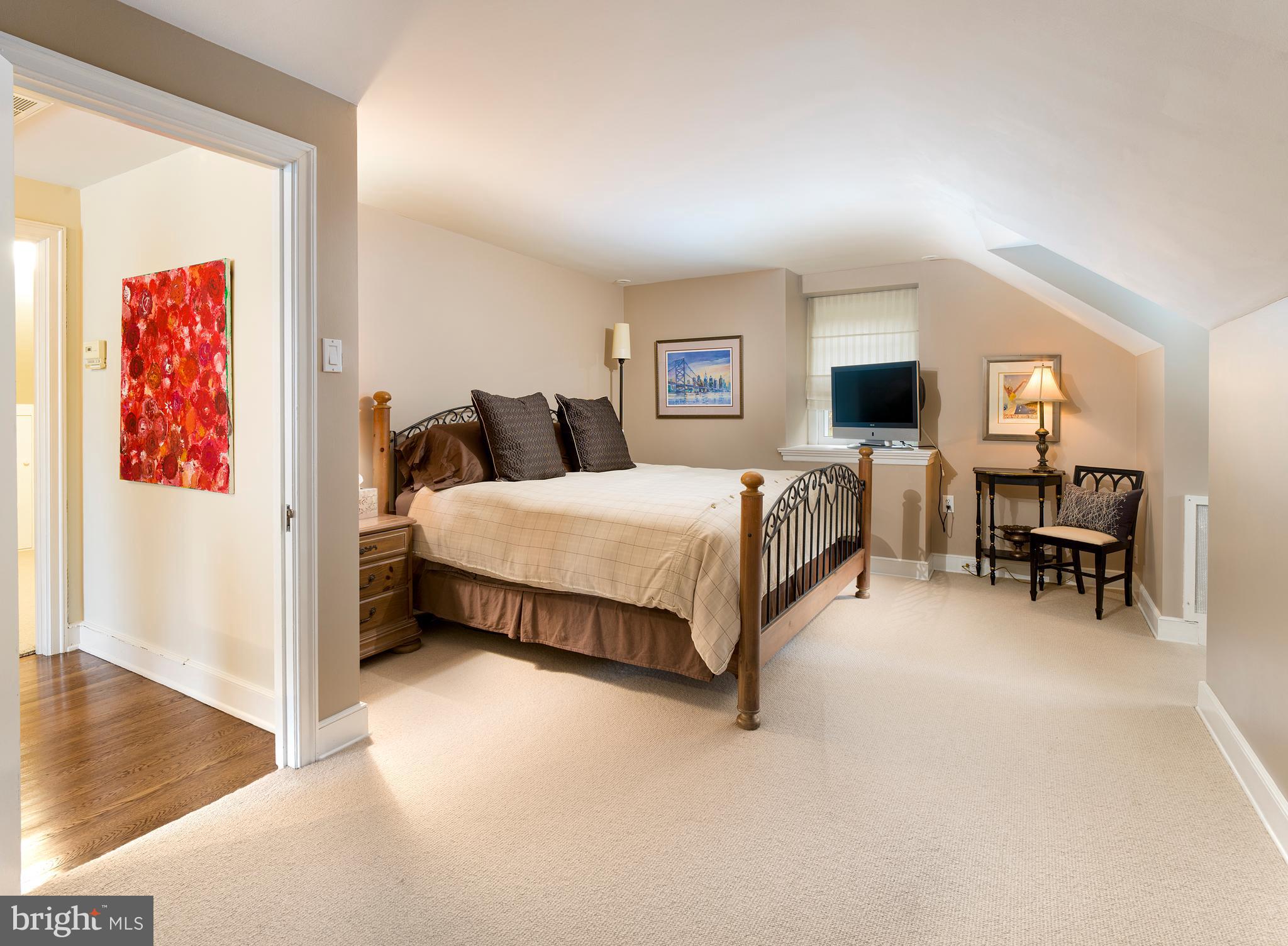 GLADWYNE - Residential