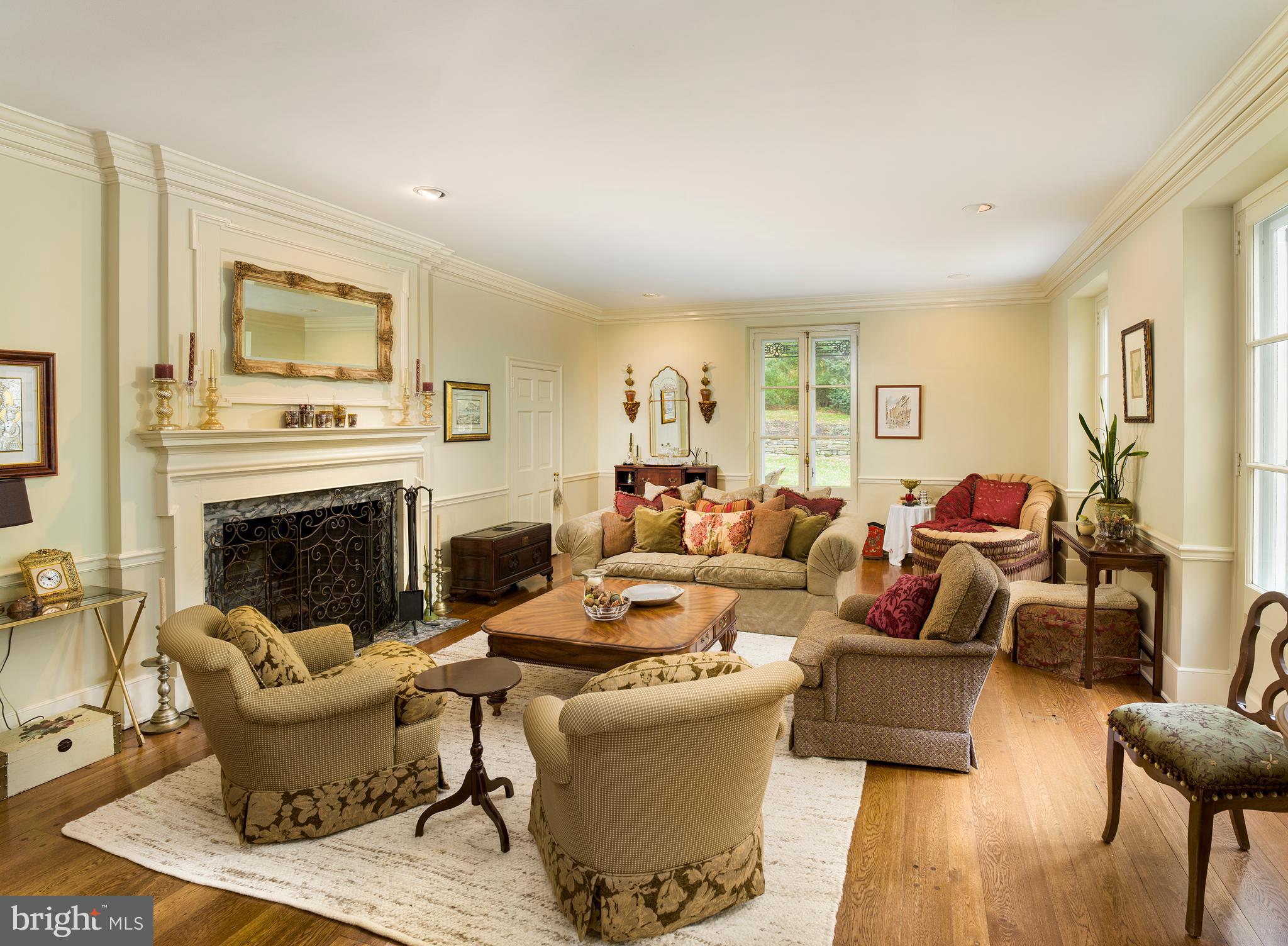 GLADWYNE - Residential