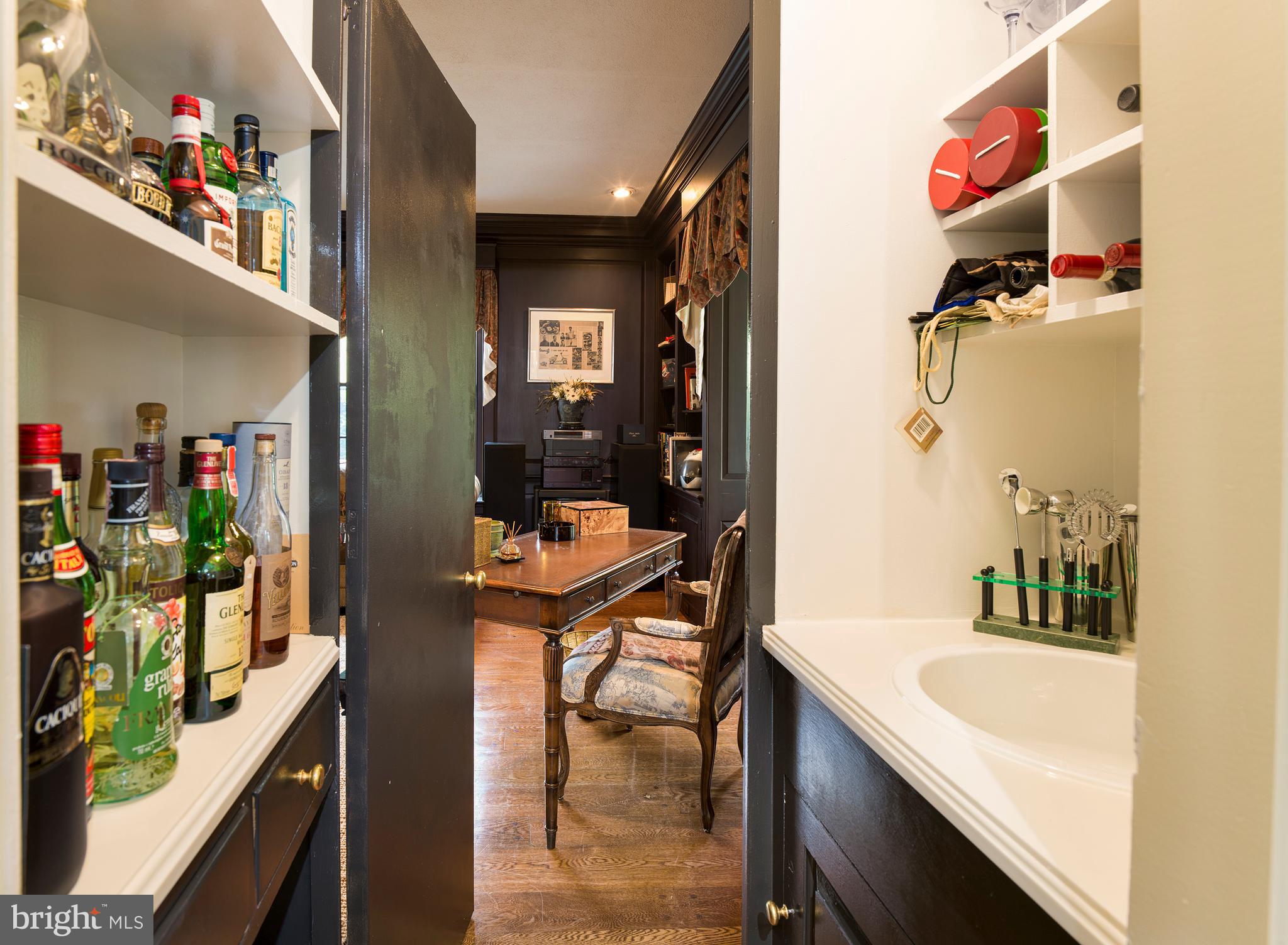 GLADWYNE - Residential