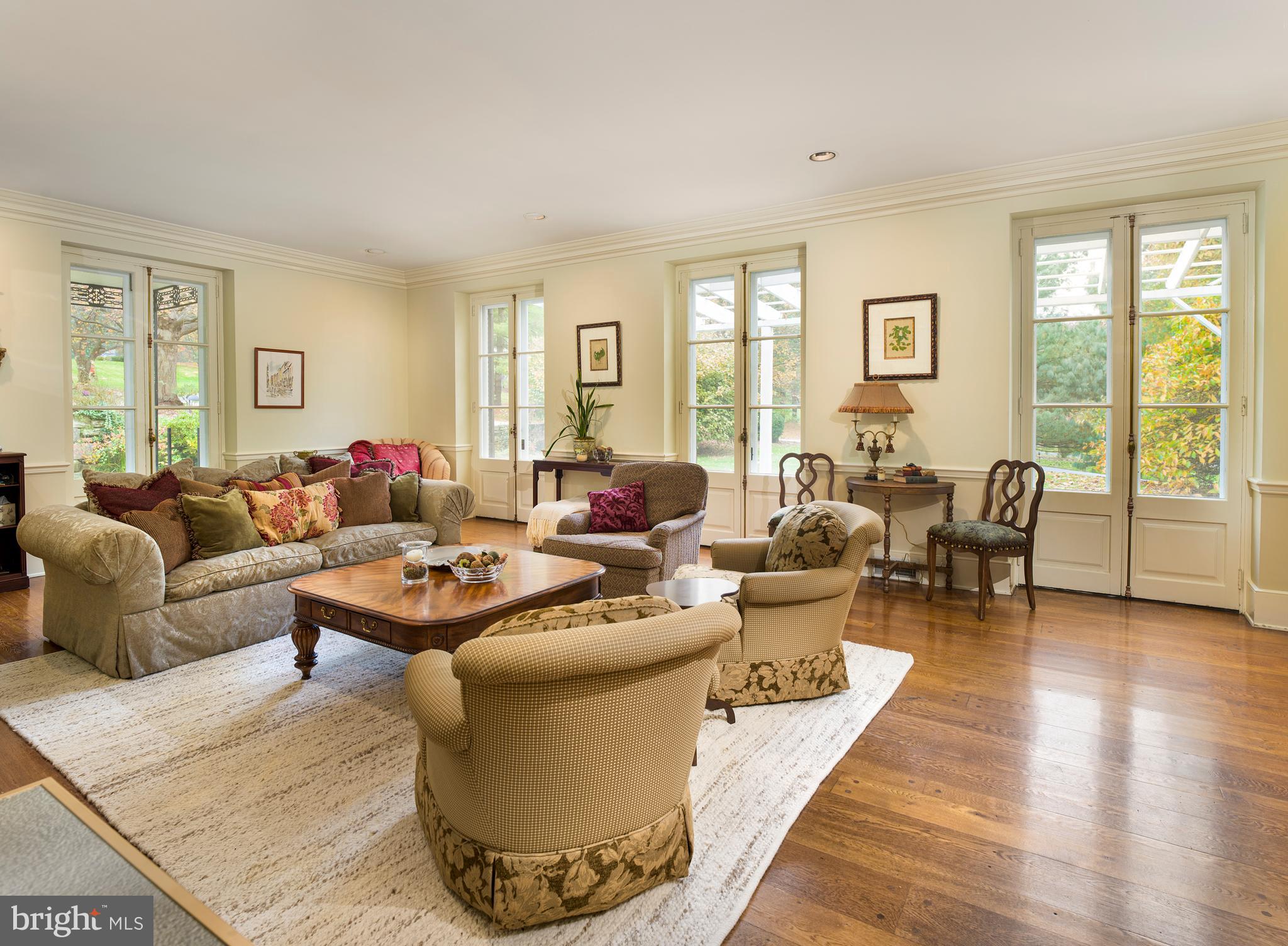 GLADWYNE - Residential