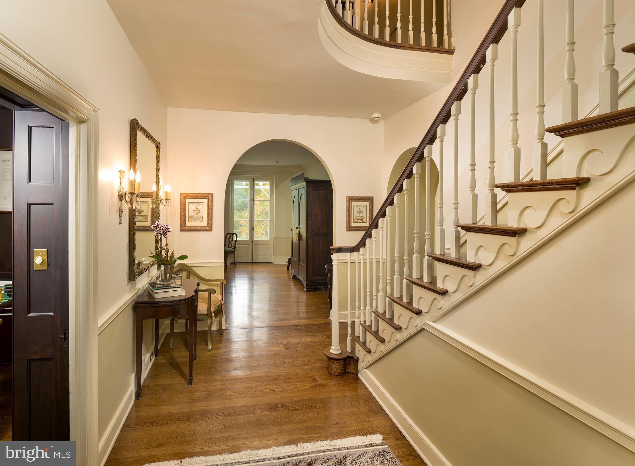 GLADWYNE - Residential