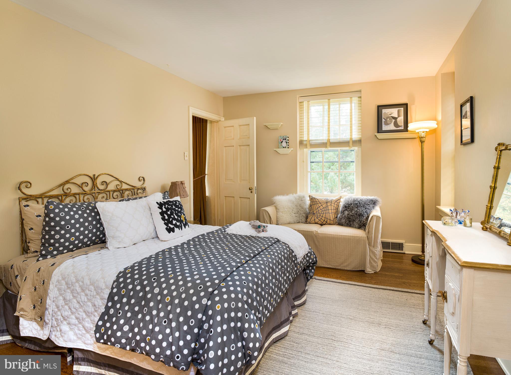 GLADWYNE - Residential