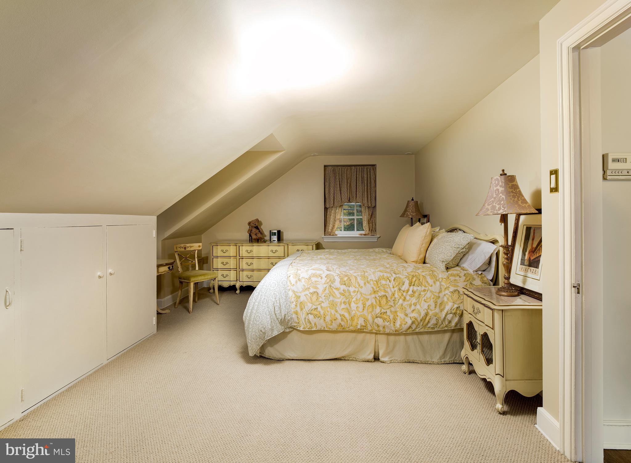 GLADWYNE - Residential