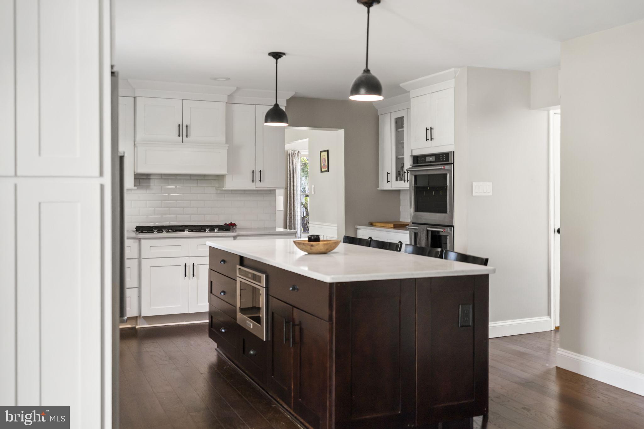 ESTATES OF COLLEGE - Residential