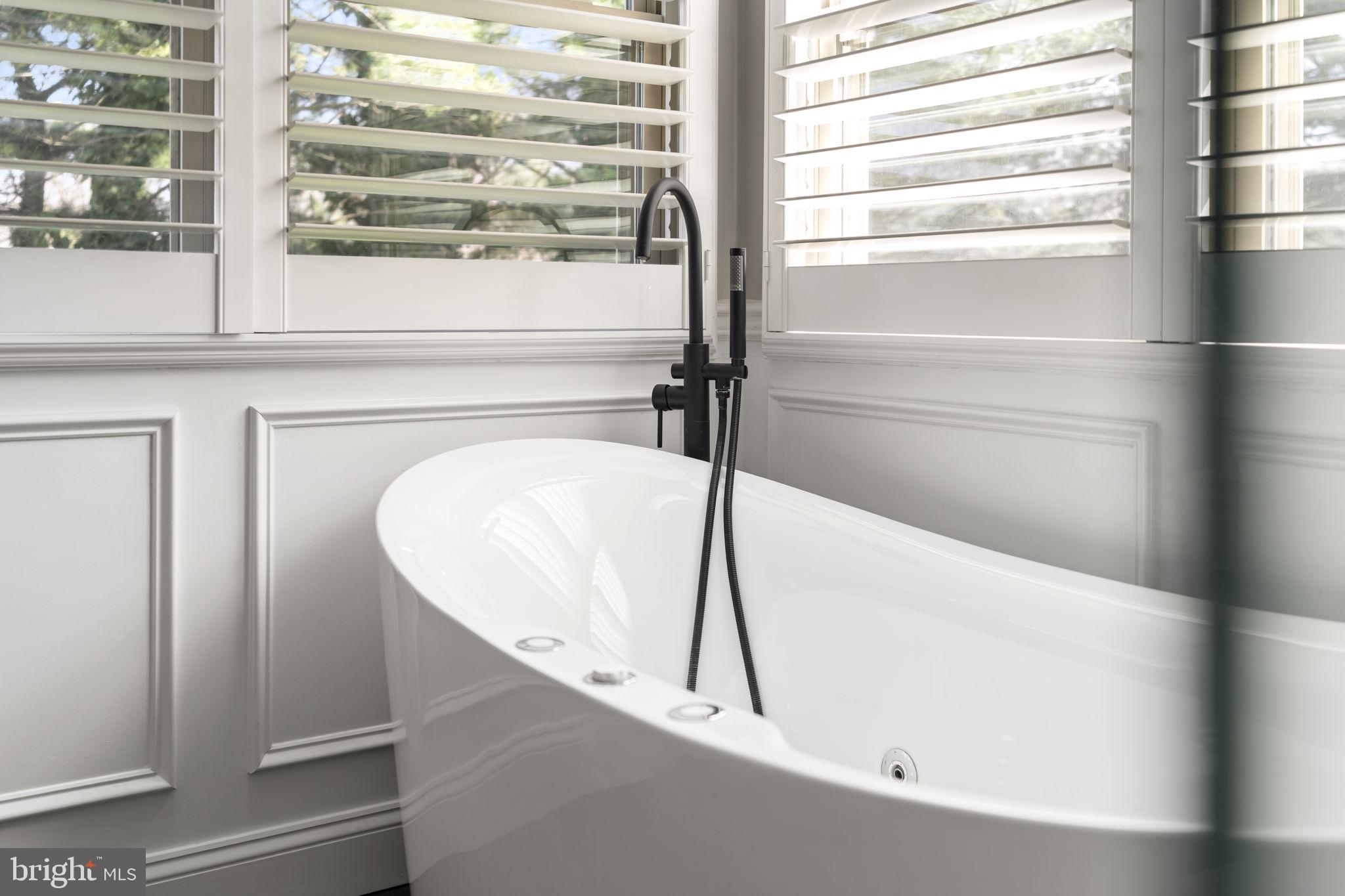 ESTATES OF COLLEGE - Residential