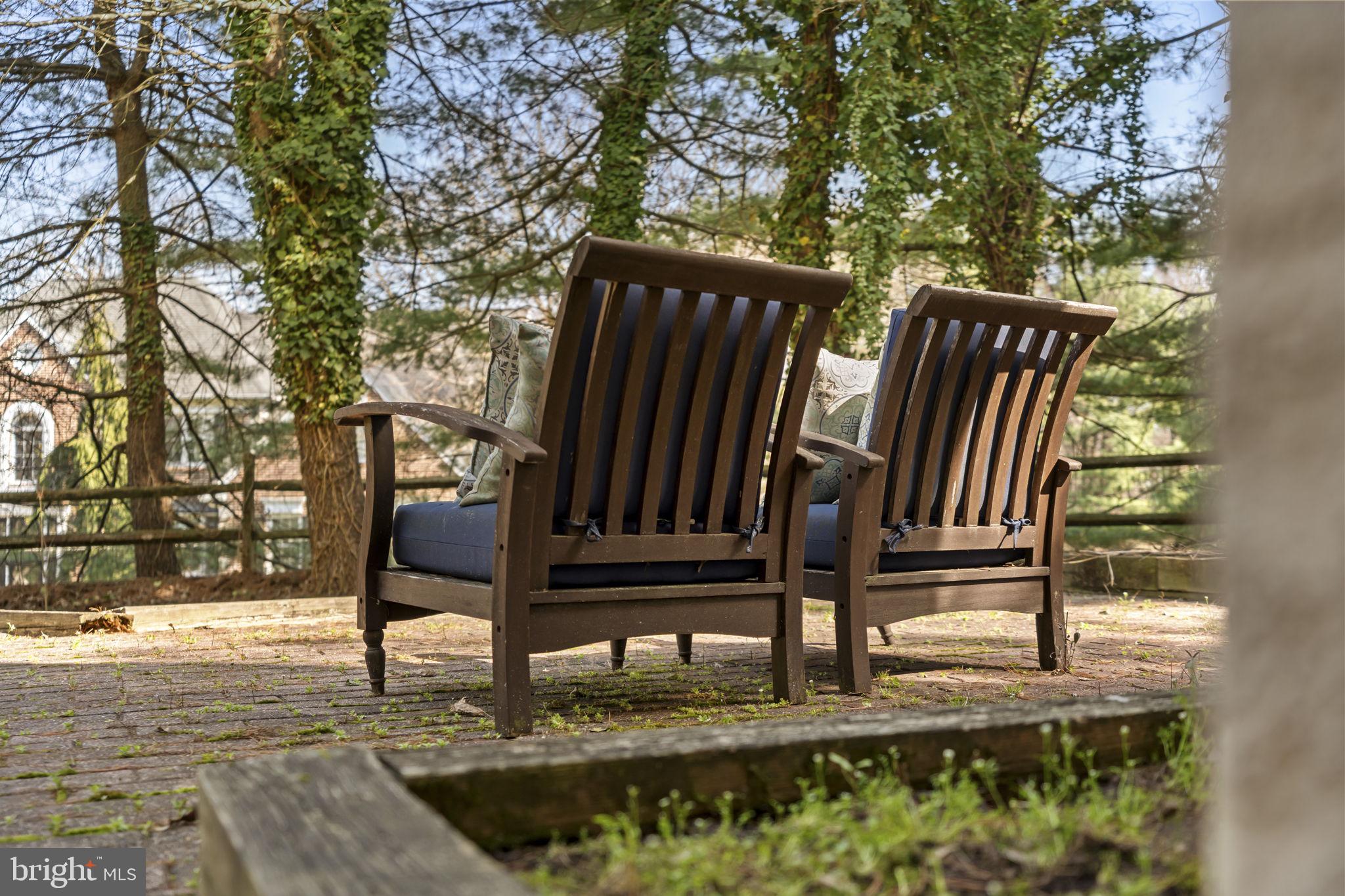 ESTATES OF COLLEGE - Residential