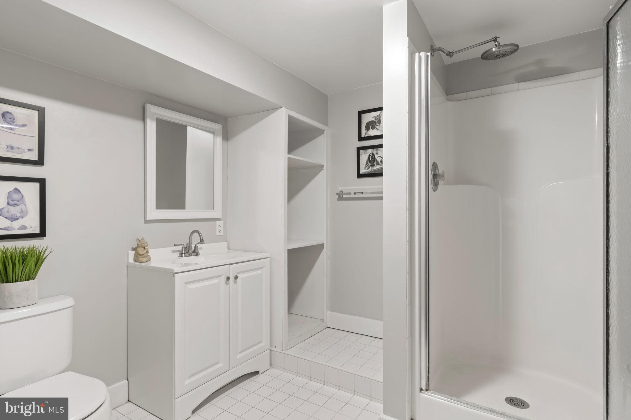 ESTATES OF COLLEGE - Residential