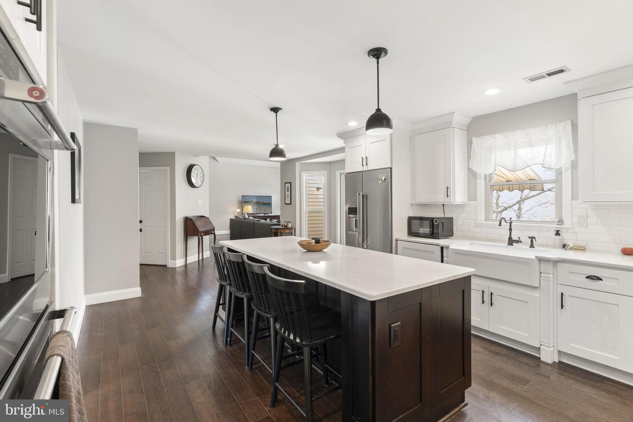 ESTATES OF COLLEGE - Residential