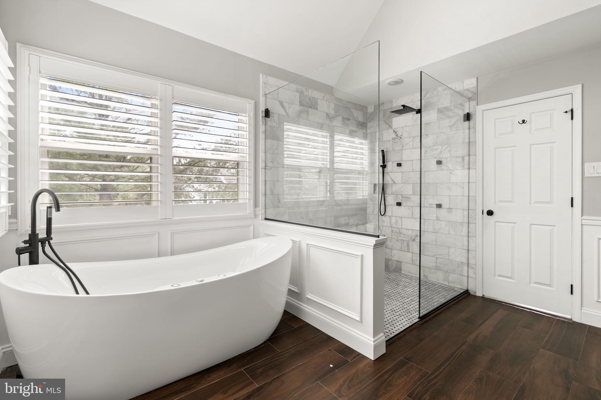 ESTATES OF COLLEGE - Residential