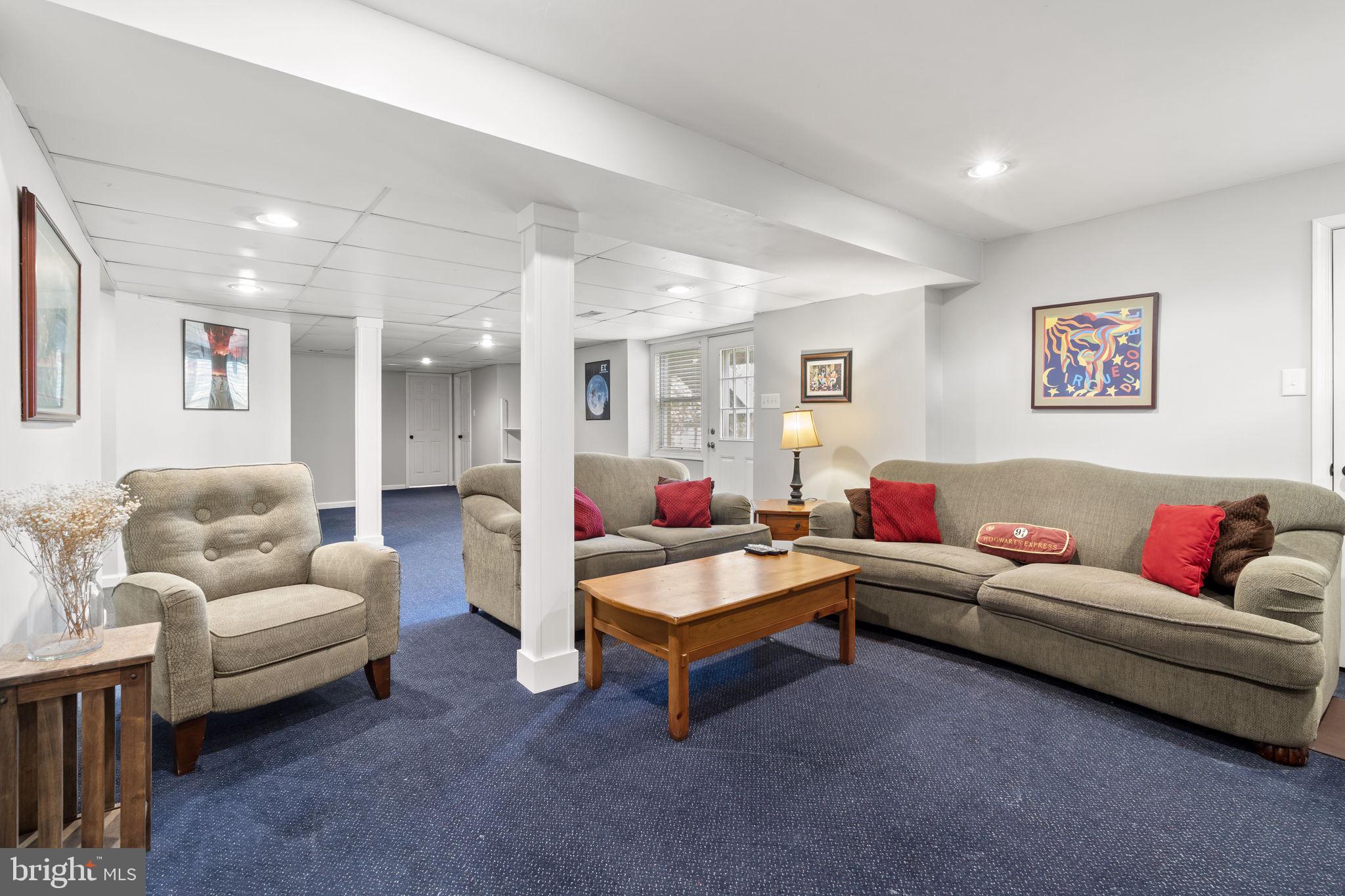 ESTATES OF COLLEGE - Residential