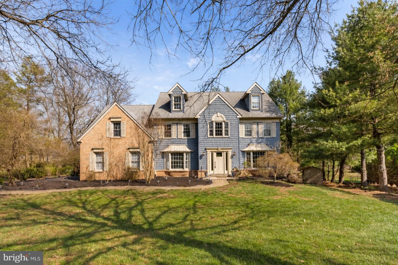 ESTATES OF COLLEGE - Residential