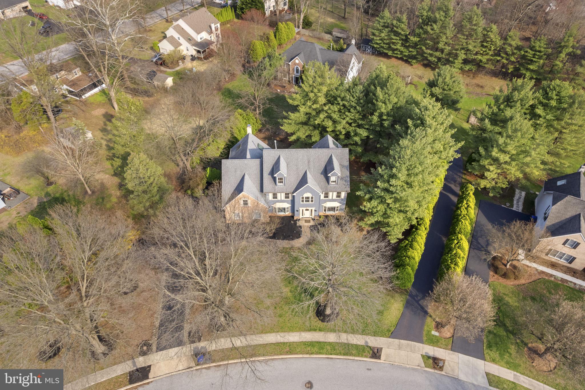 ESTATES OF COLLEGE - Residential