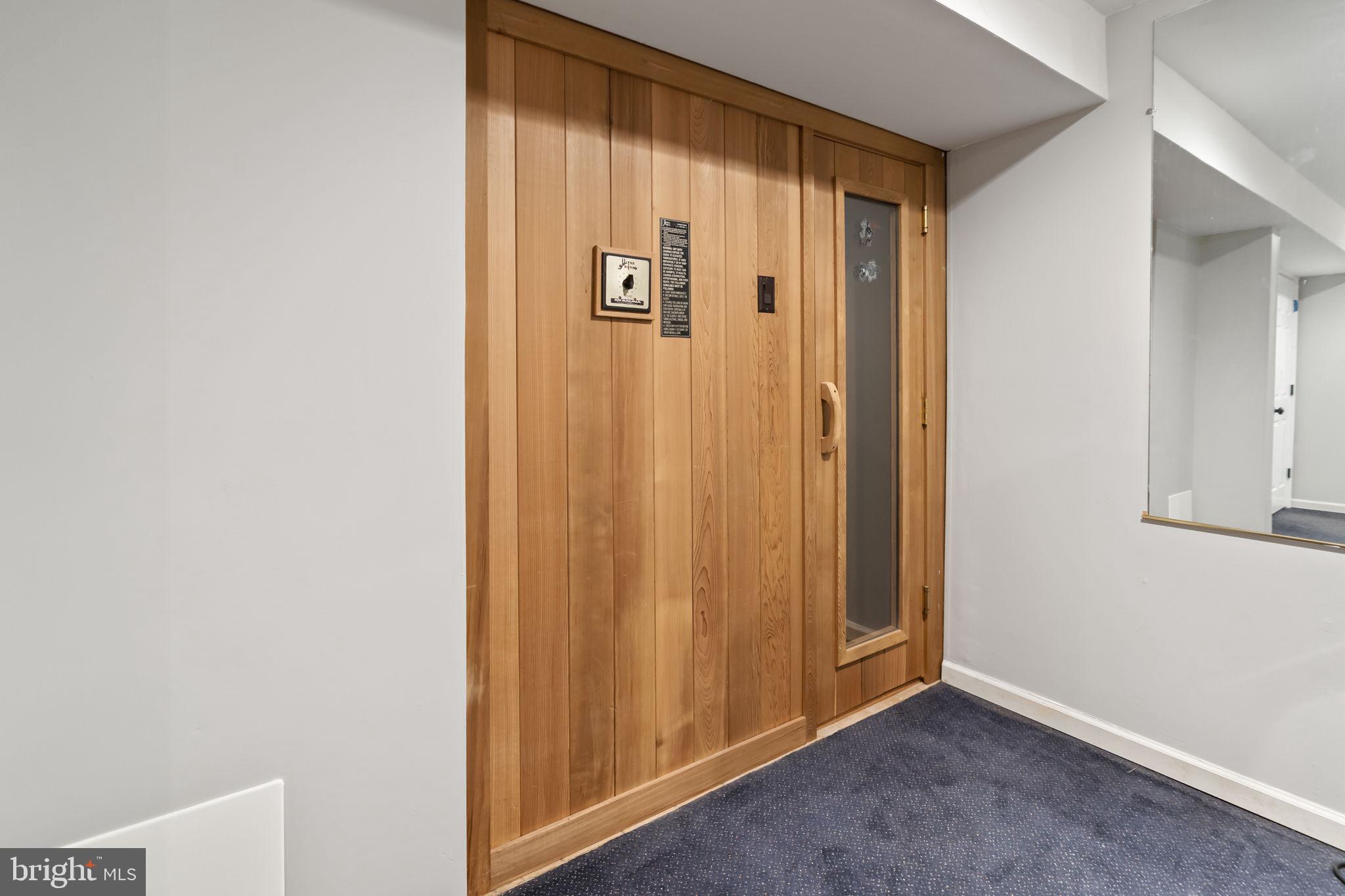 ESTATES OF COLLEGE - Residential