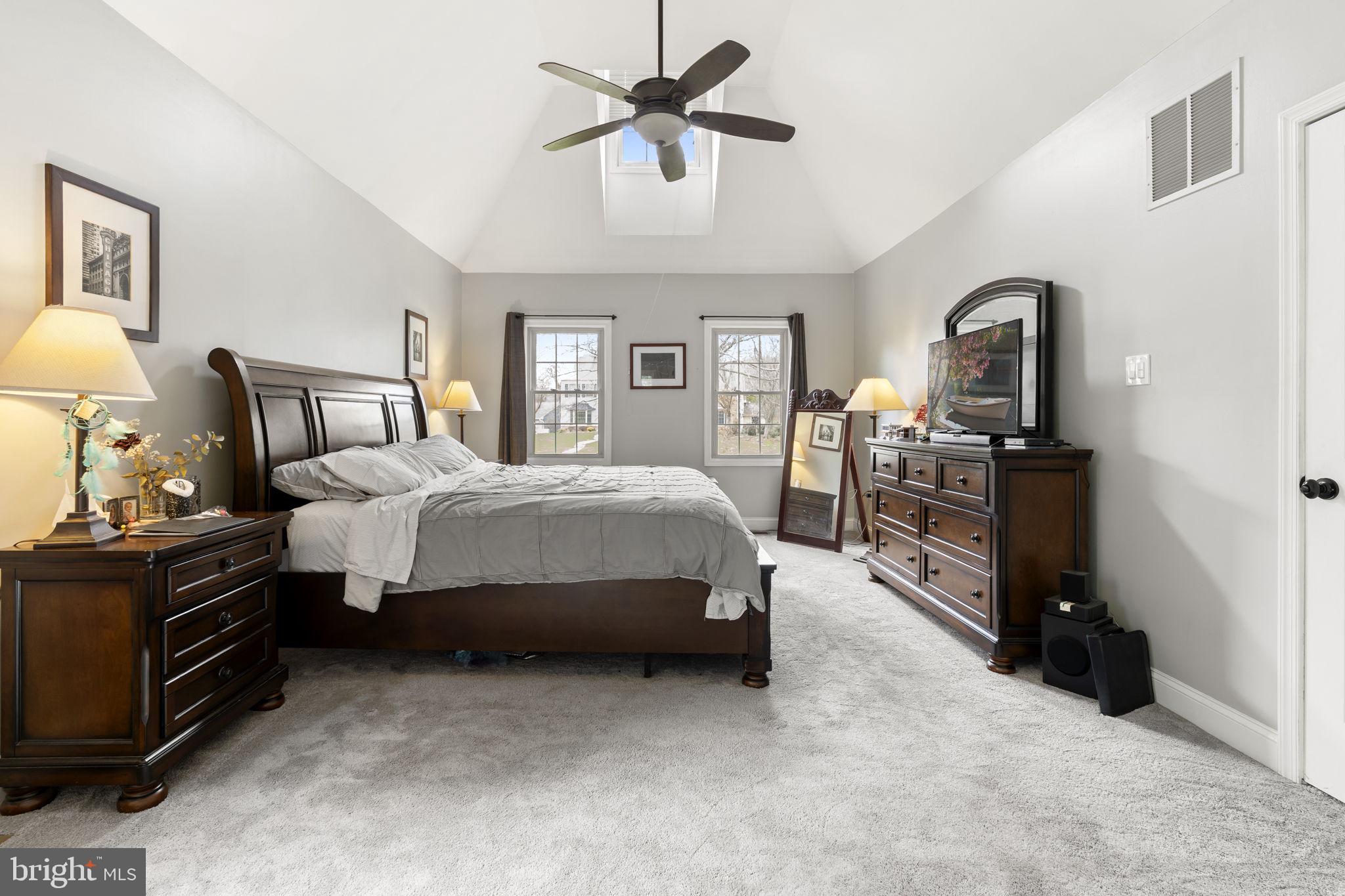 ESTATES OF COLLEGE - Residential