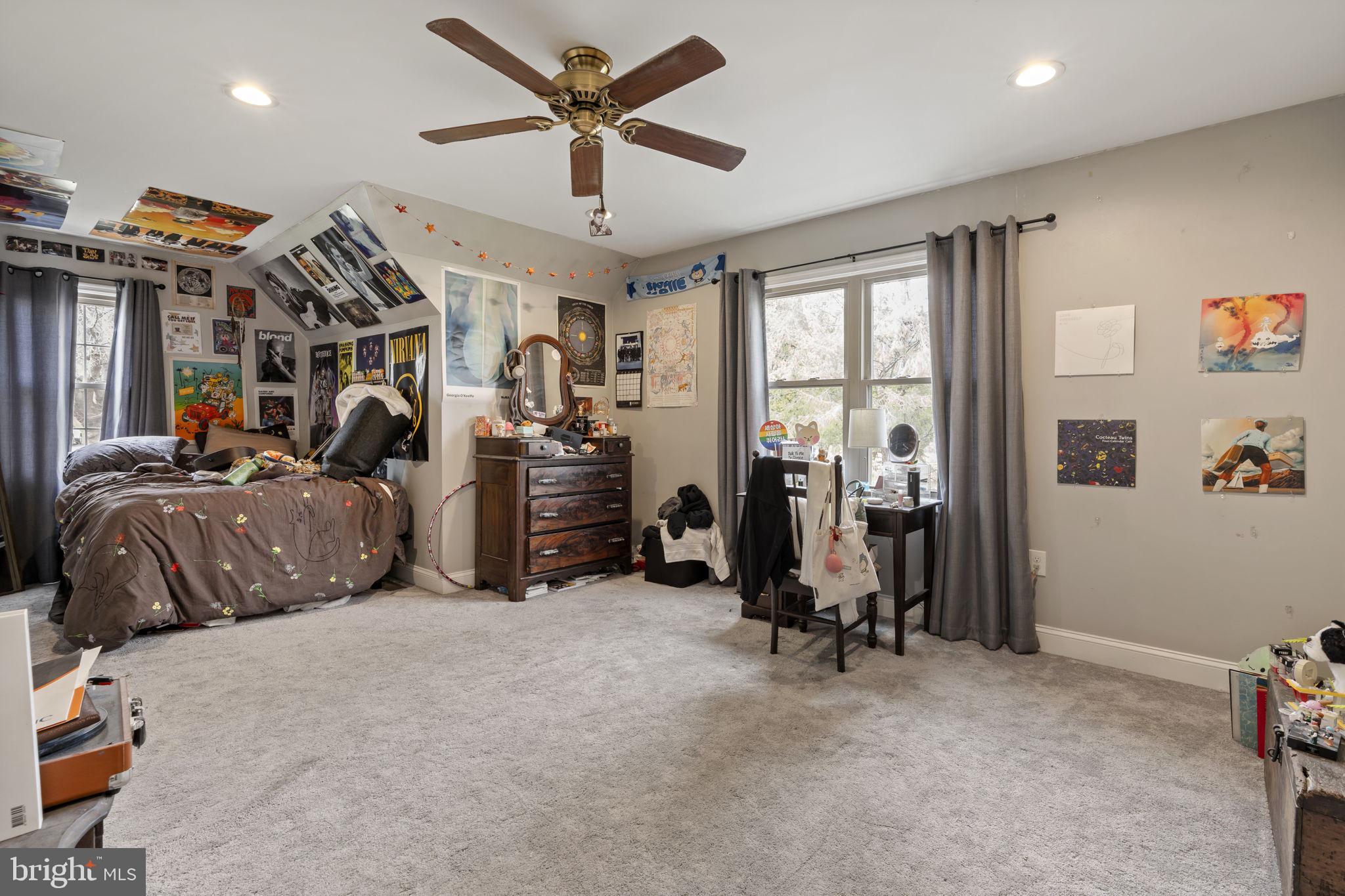 ESTATES OF COLLEGE - Residential