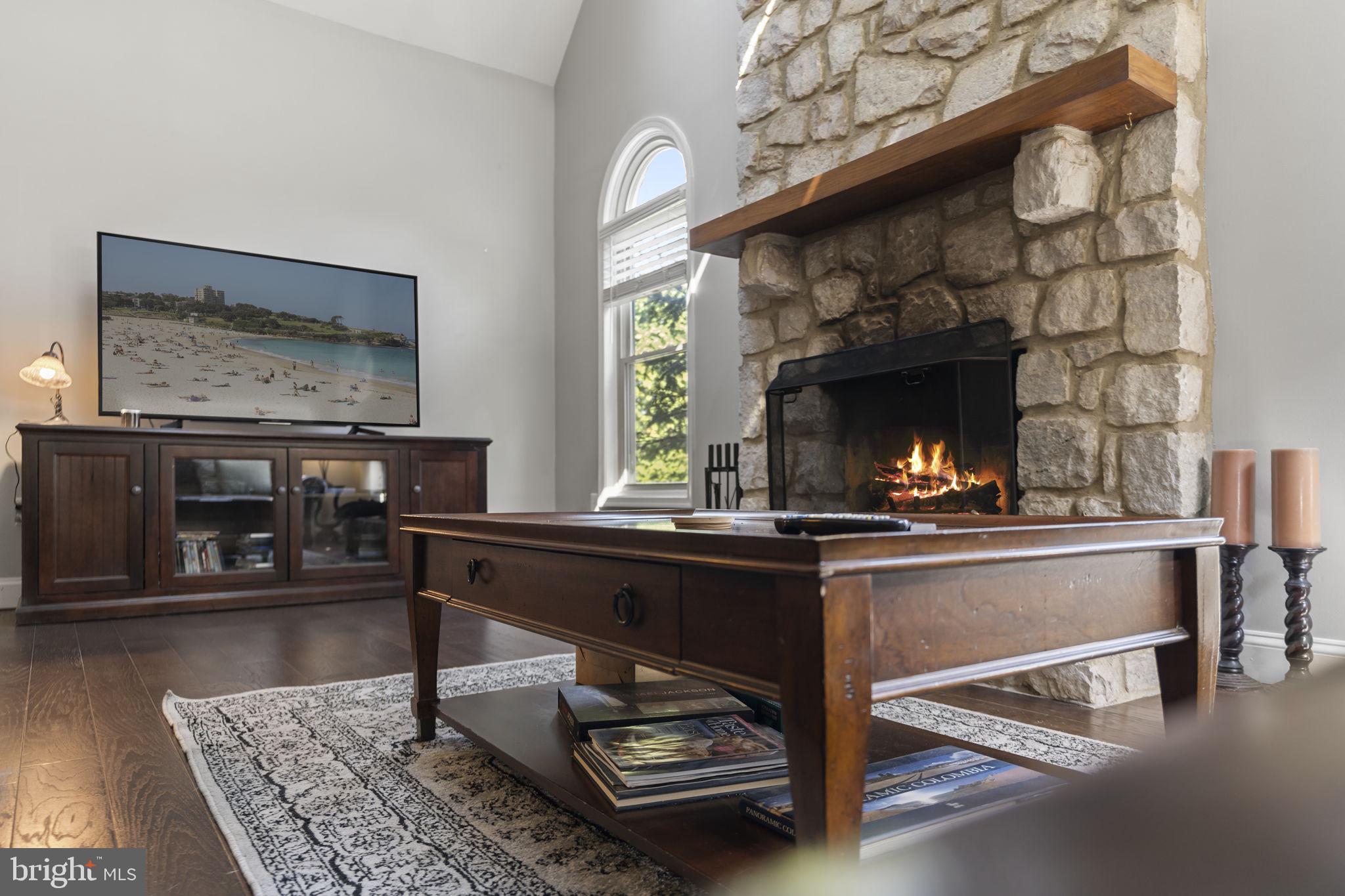 ESTATES OF COLLEGE - Residential