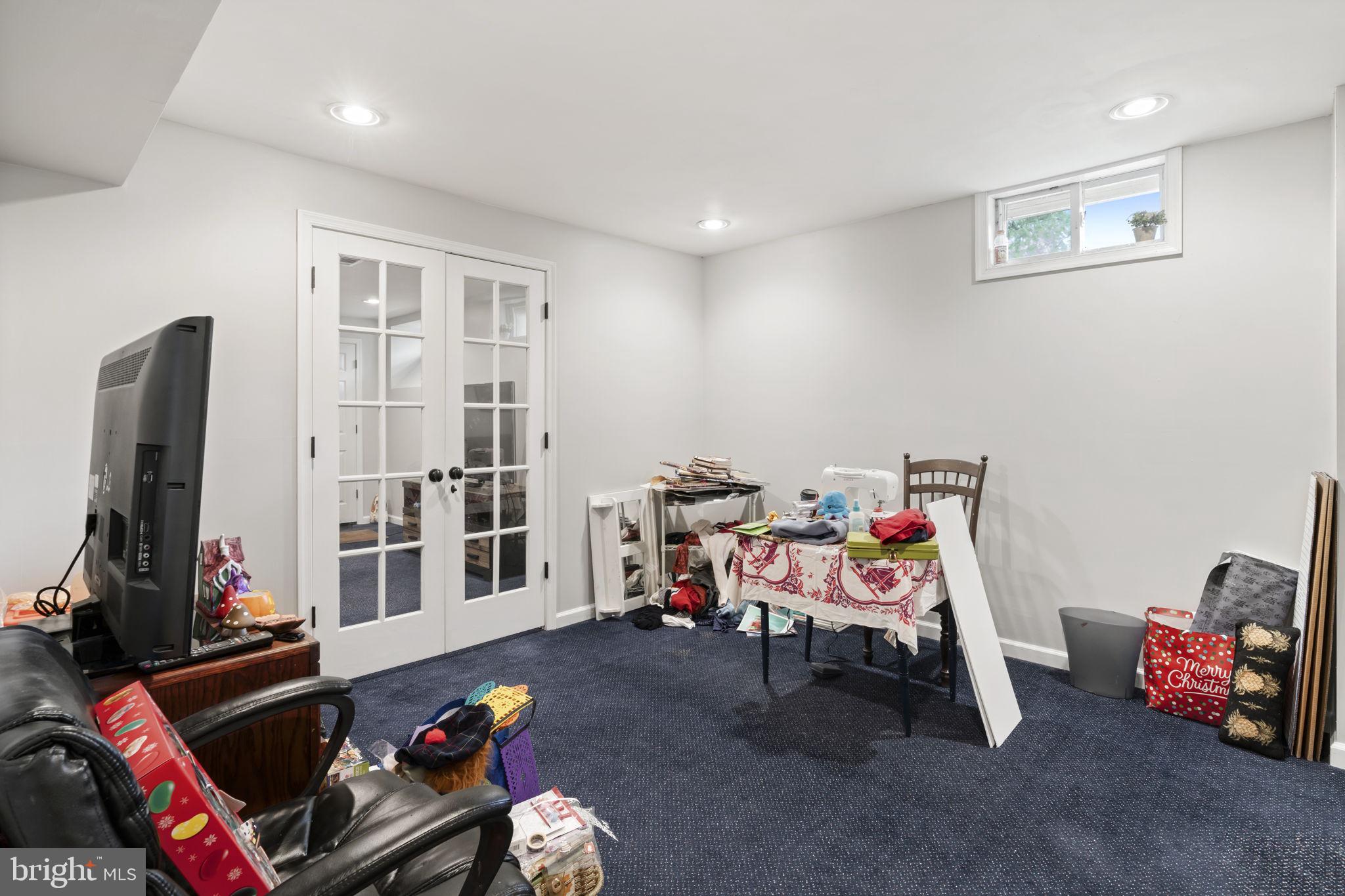 ESTATES OF COLLEGE - Residential