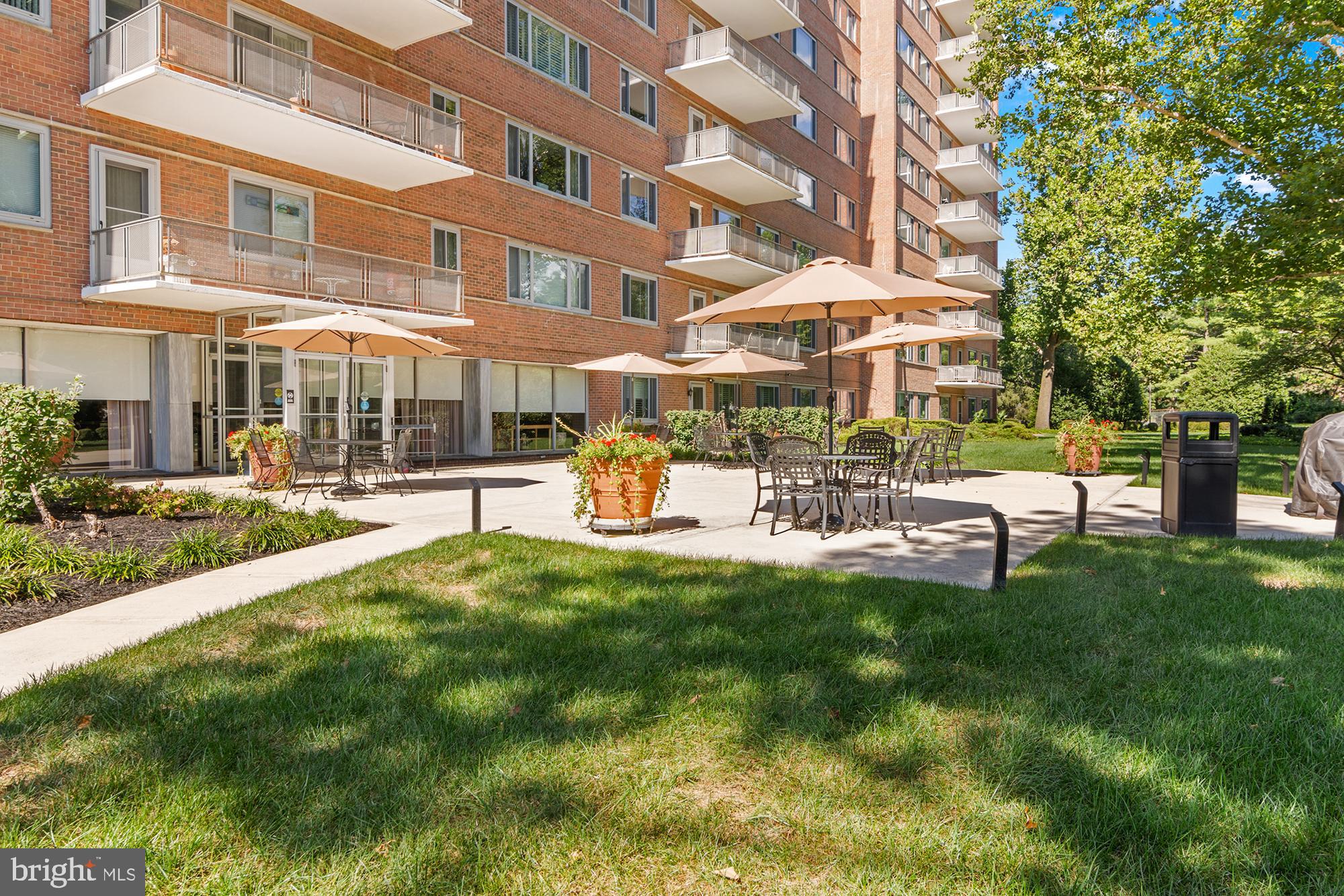 PIKESVILLE - Residential