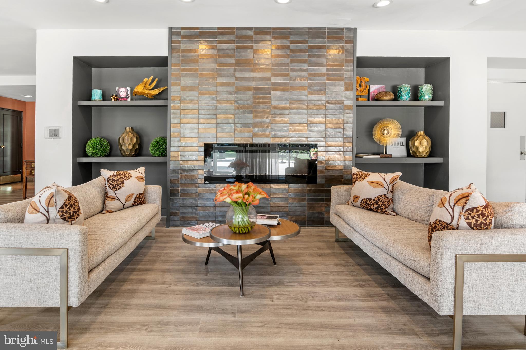 PIKESVILLE - Residential