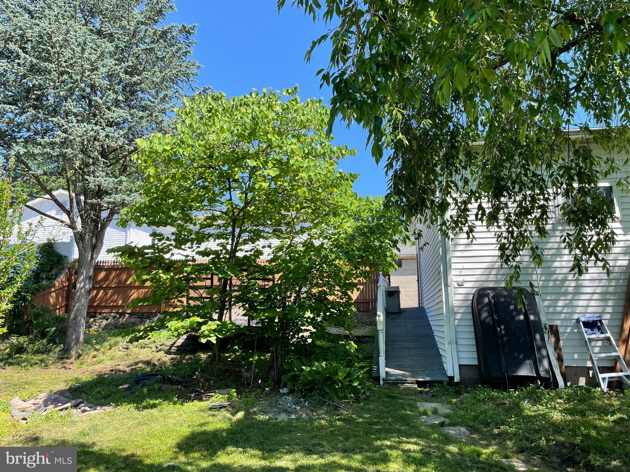 127 and 129 E MARKET STREET