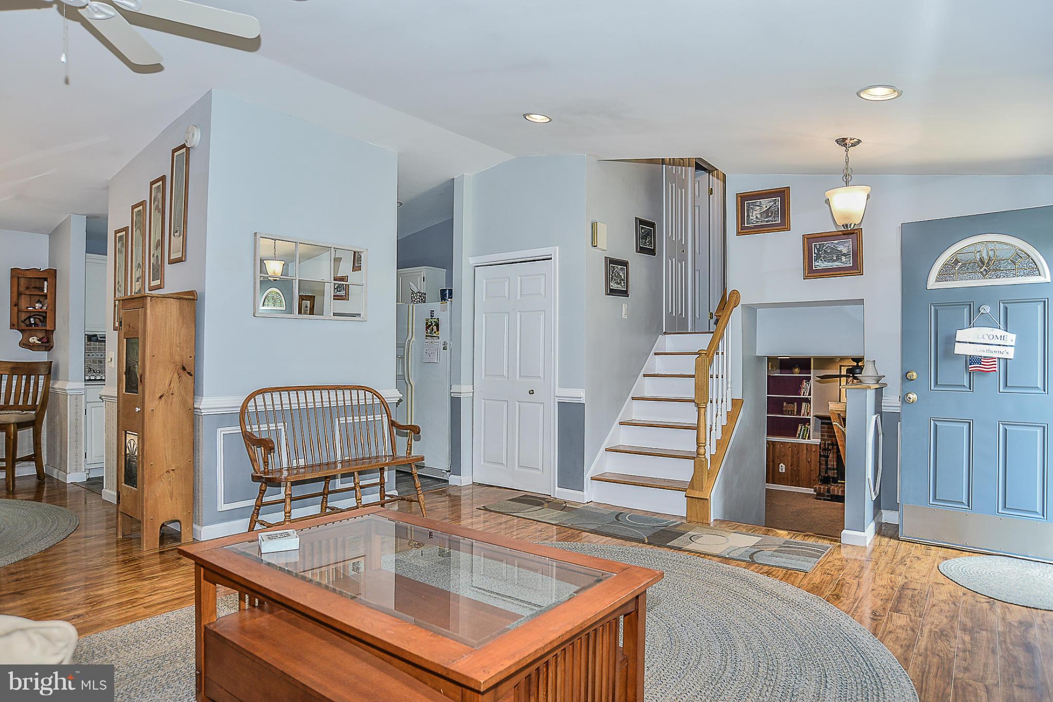 SENECA CHASE - Residential