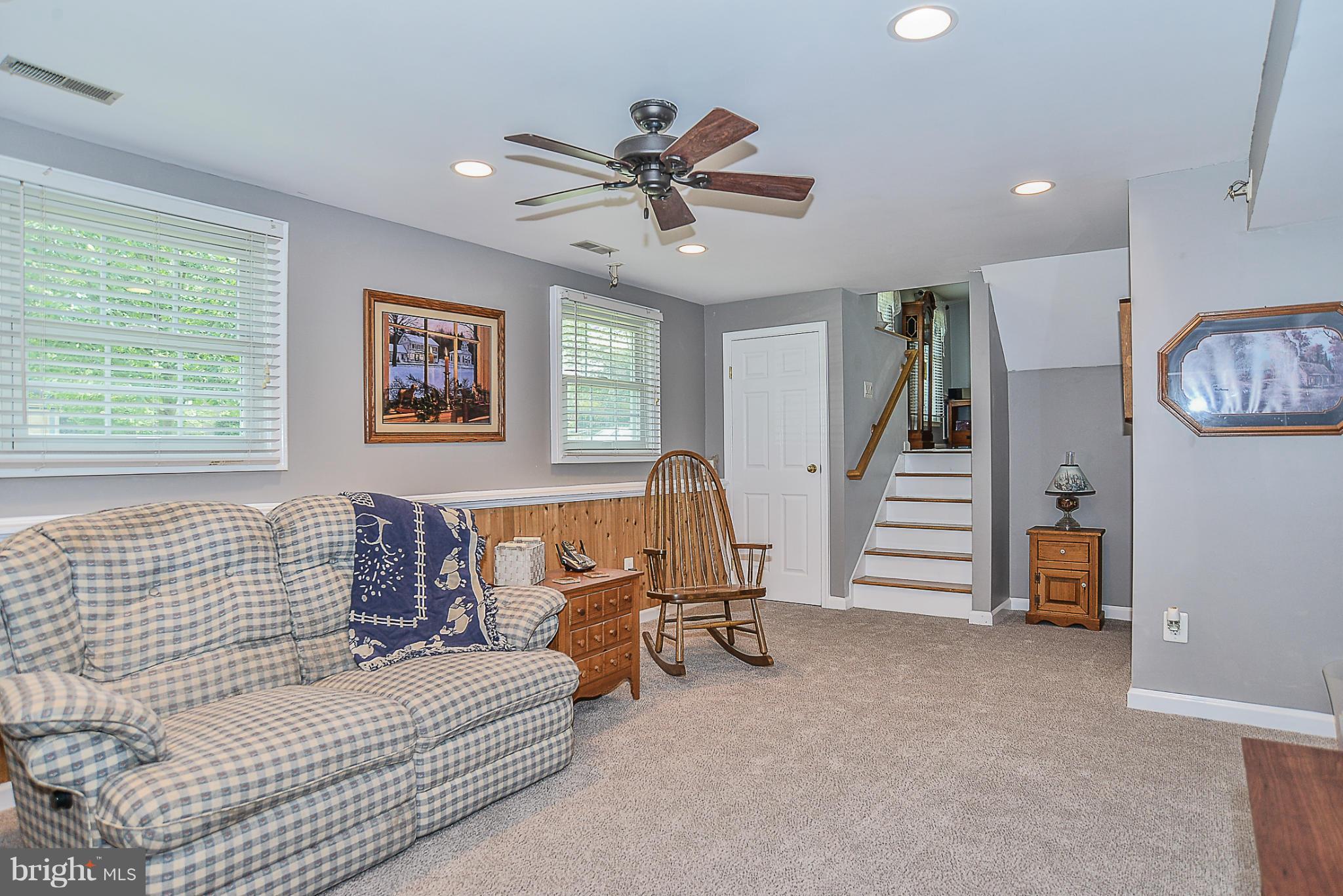 SENECA CHASE - Residential