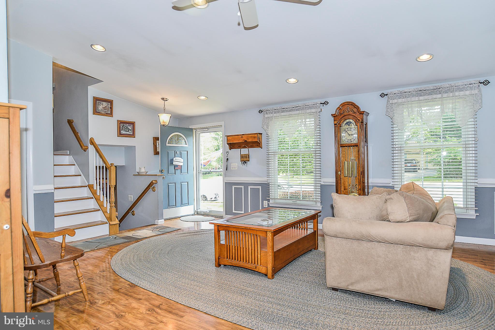 SENECA CHASE - Residential