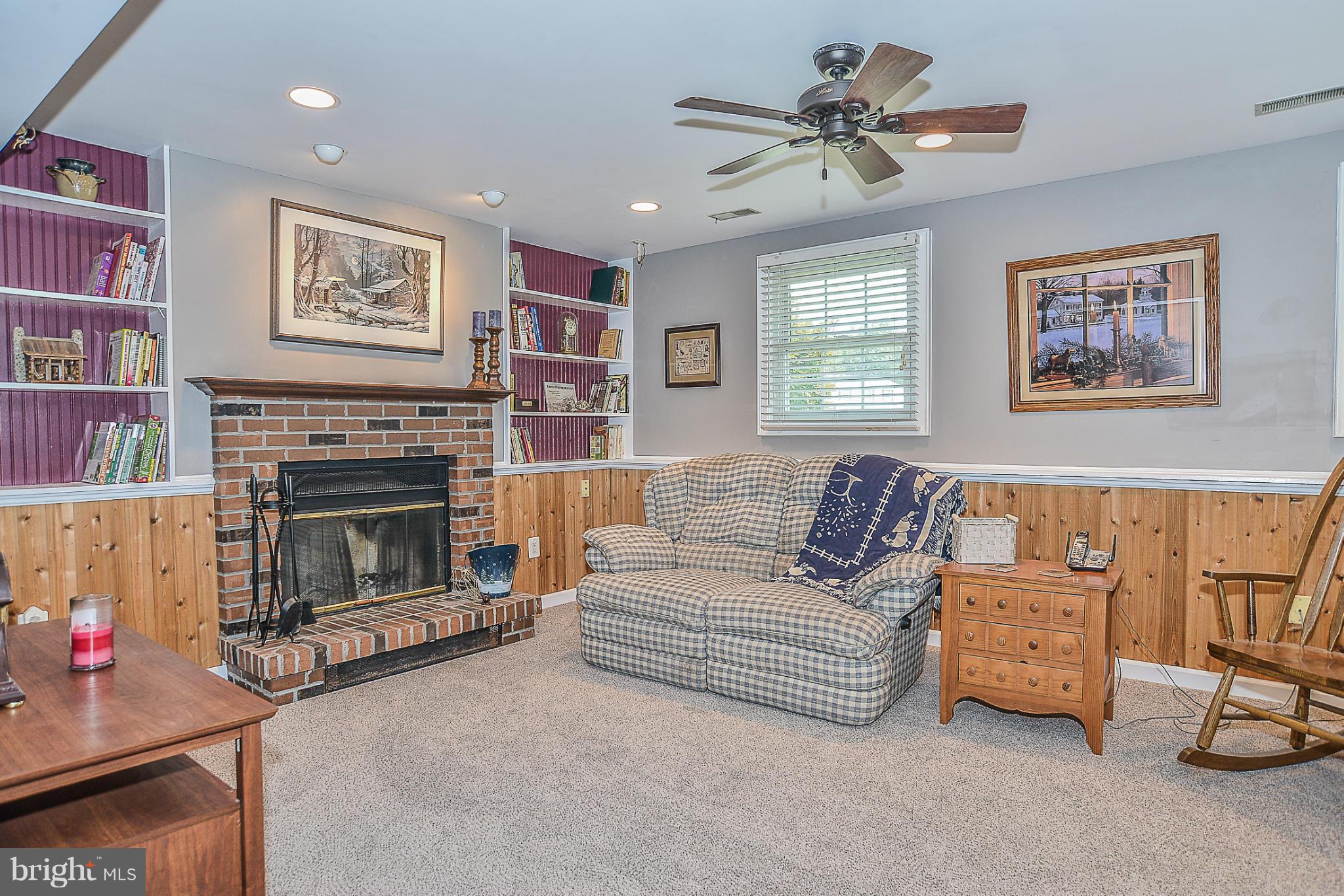 SENECA CHASE - Residential