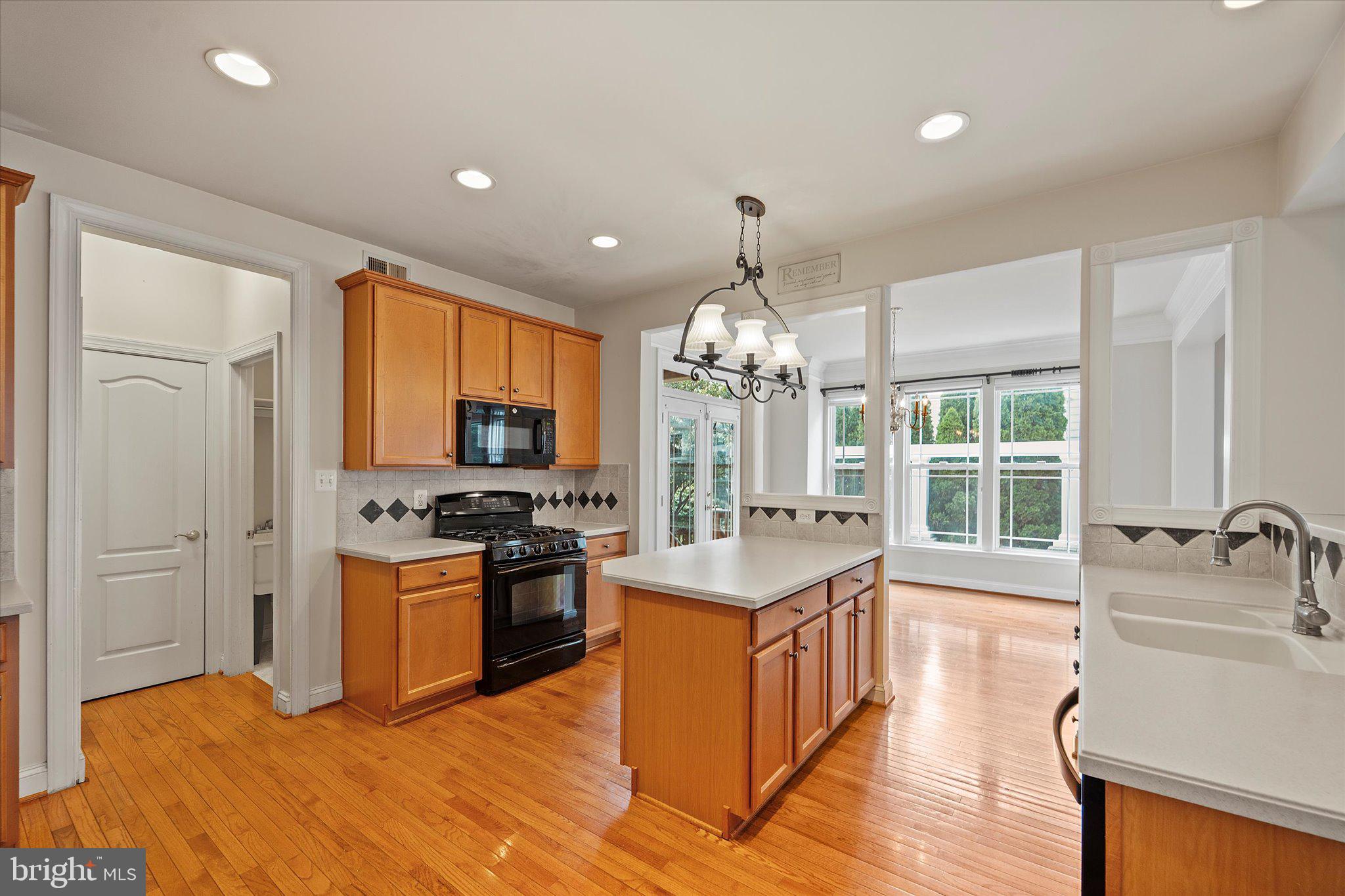 HAMLET AT LEESBURG - Residential