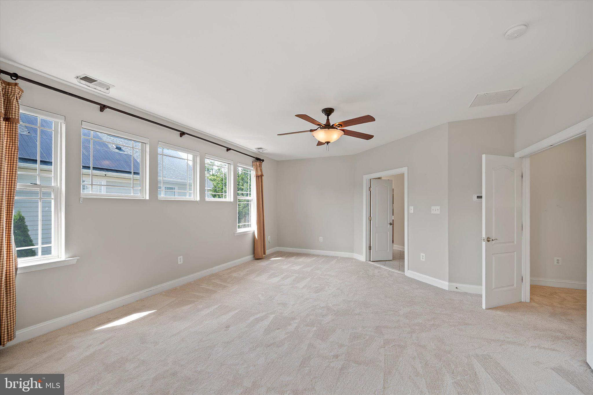 HAMLET AT LEESBURG - Residential