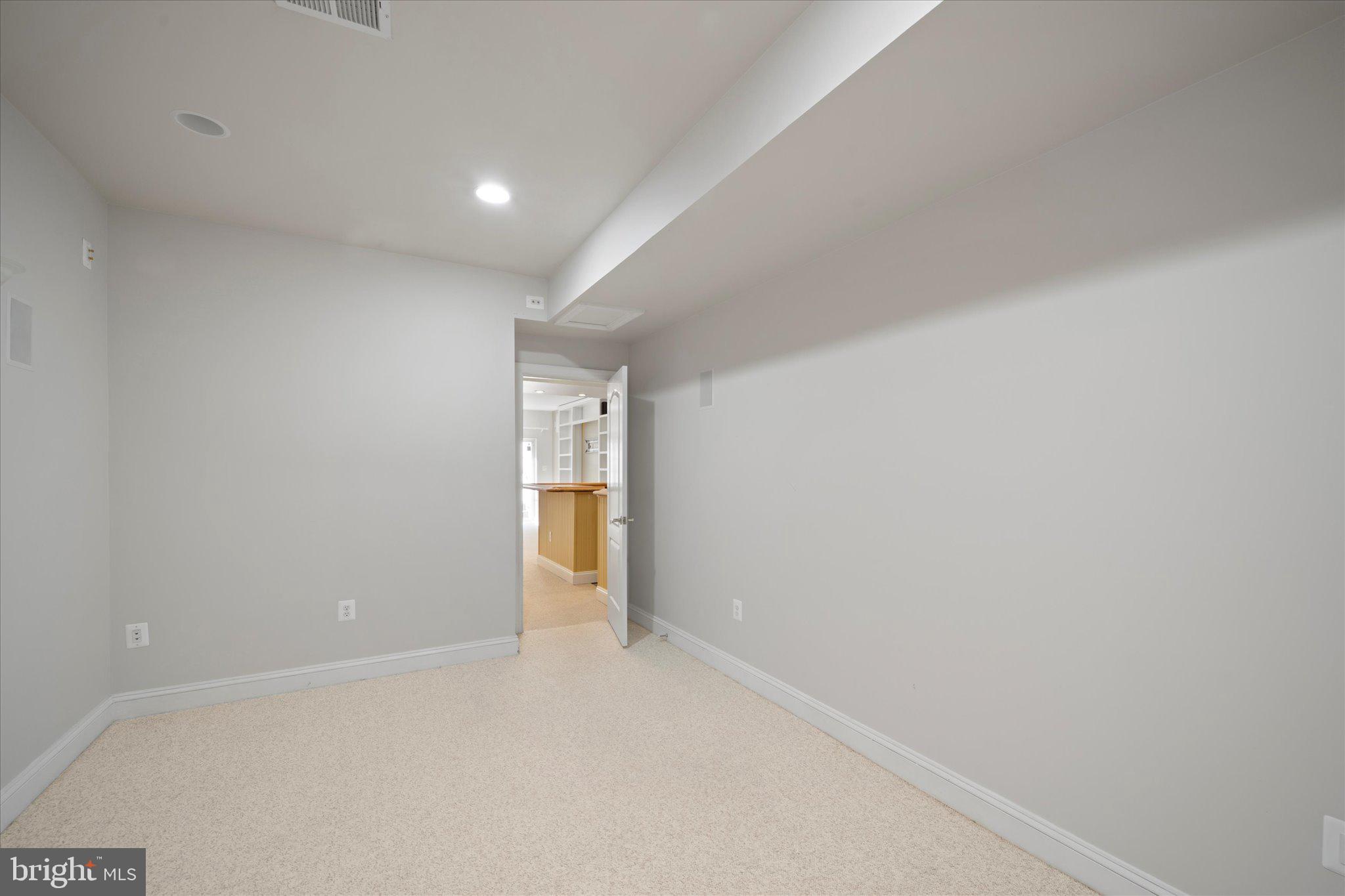 HAMLET AT LEESBURG - Residential