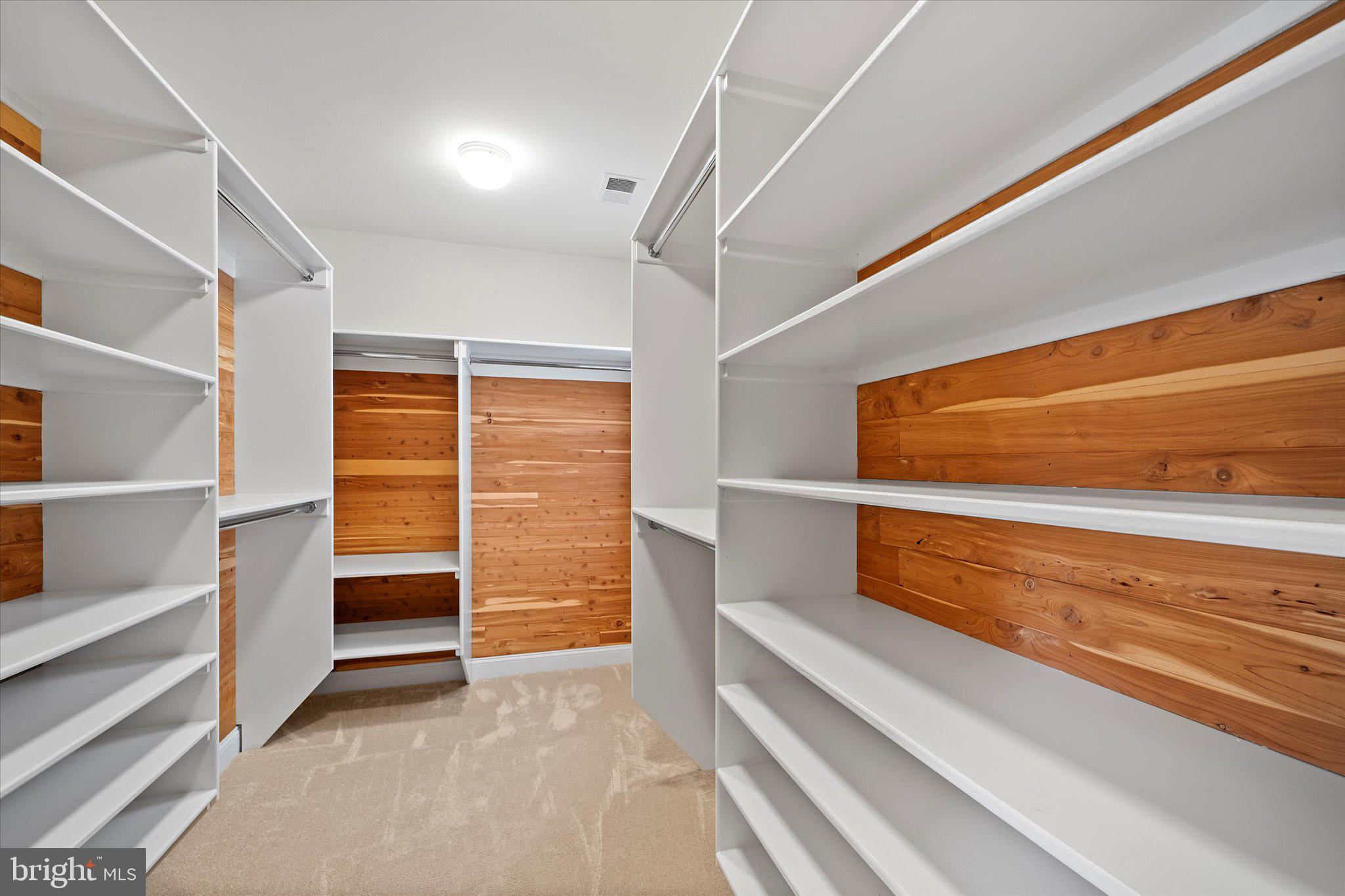 HAMLET AT LEESBURG - Residential