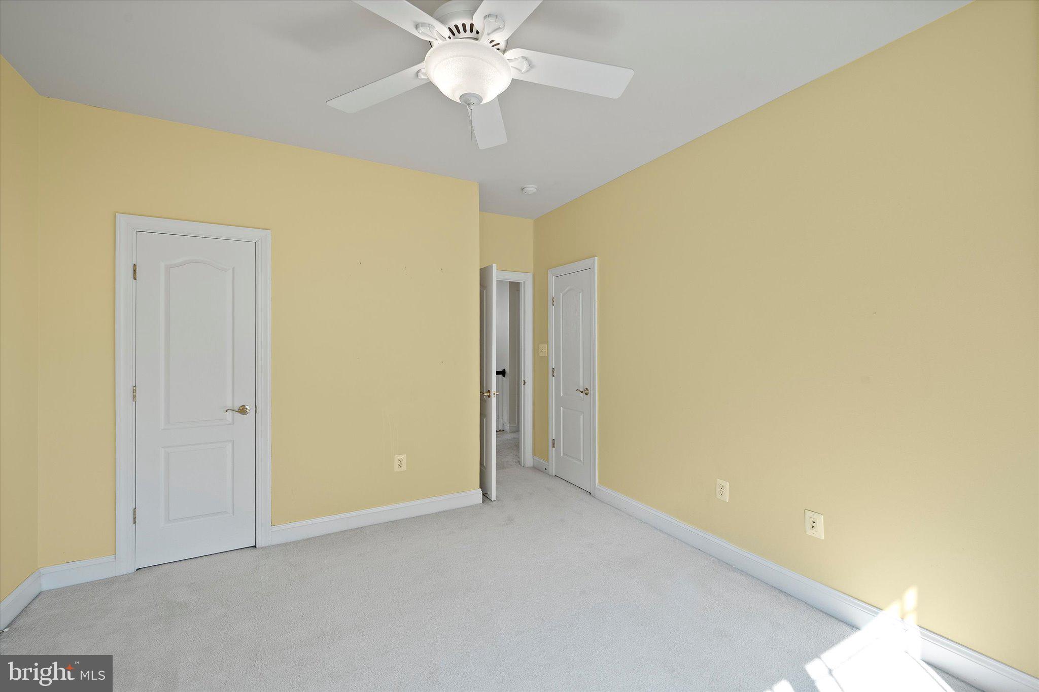 HAMLET AT LEESBURG - Residential