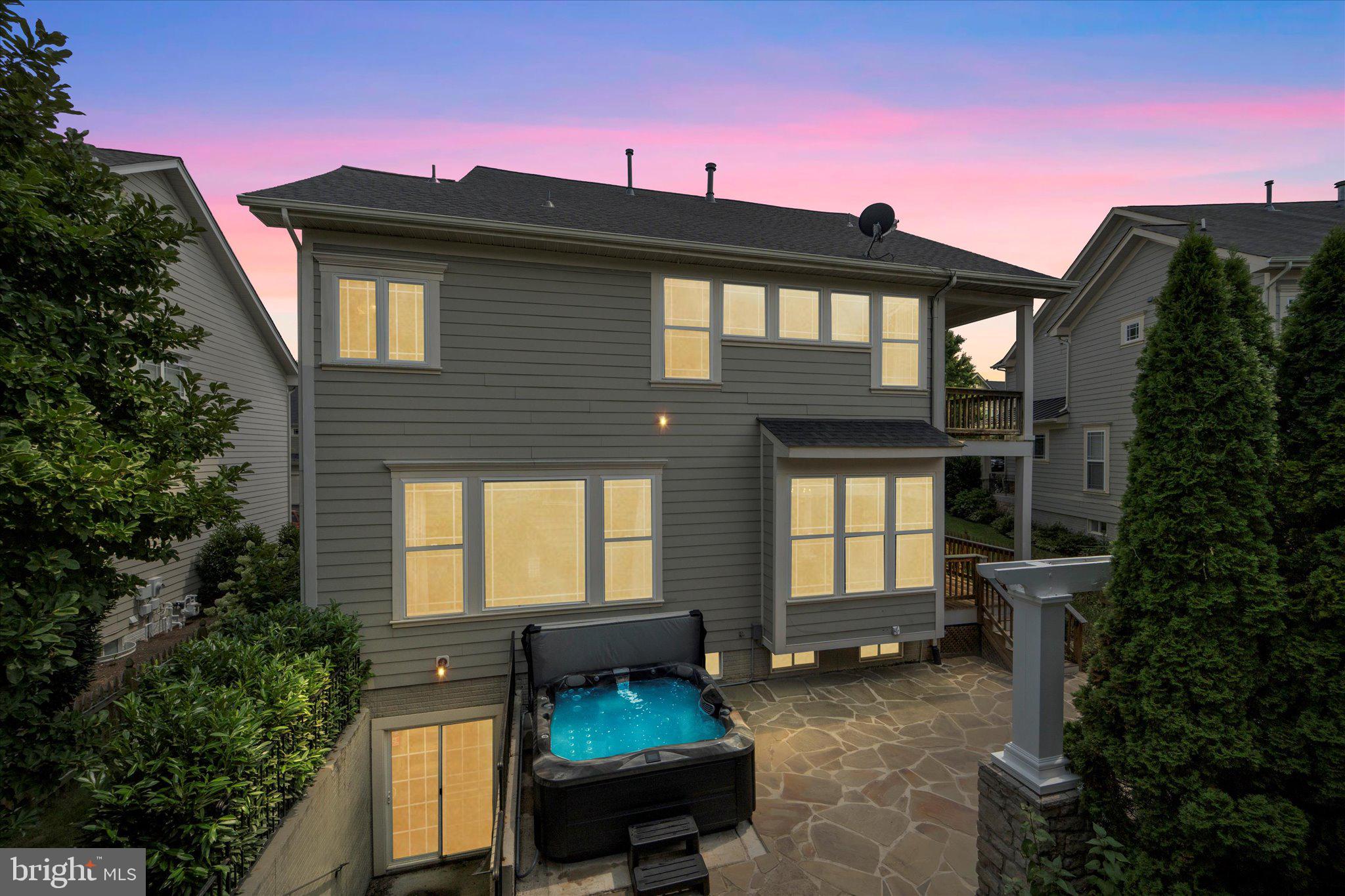 HAMLET AT LEESBURG - Residential