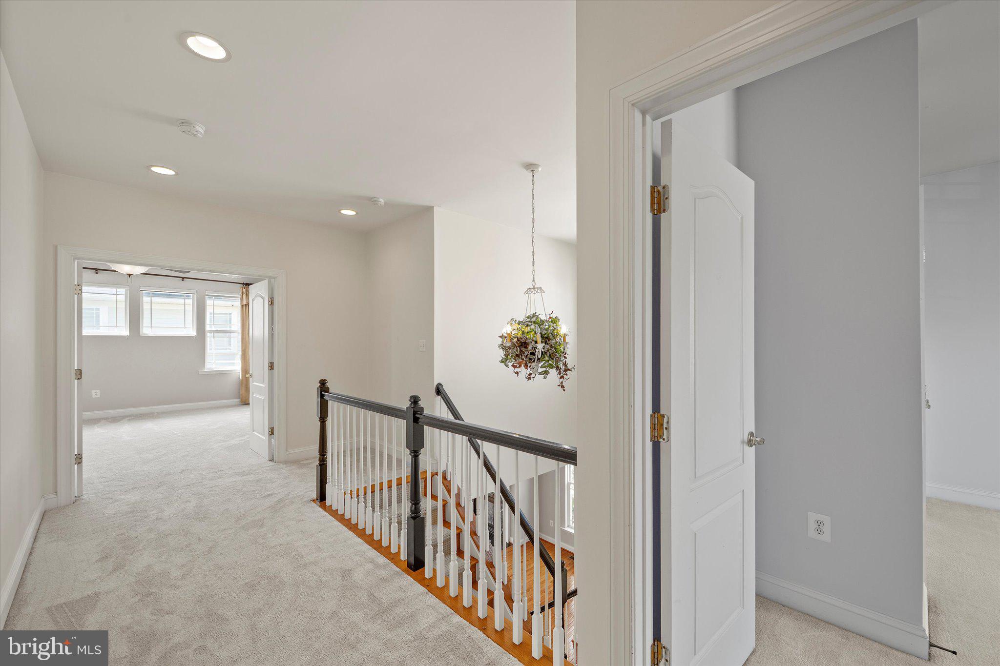 HAMLET AT LEESBURG - Residential